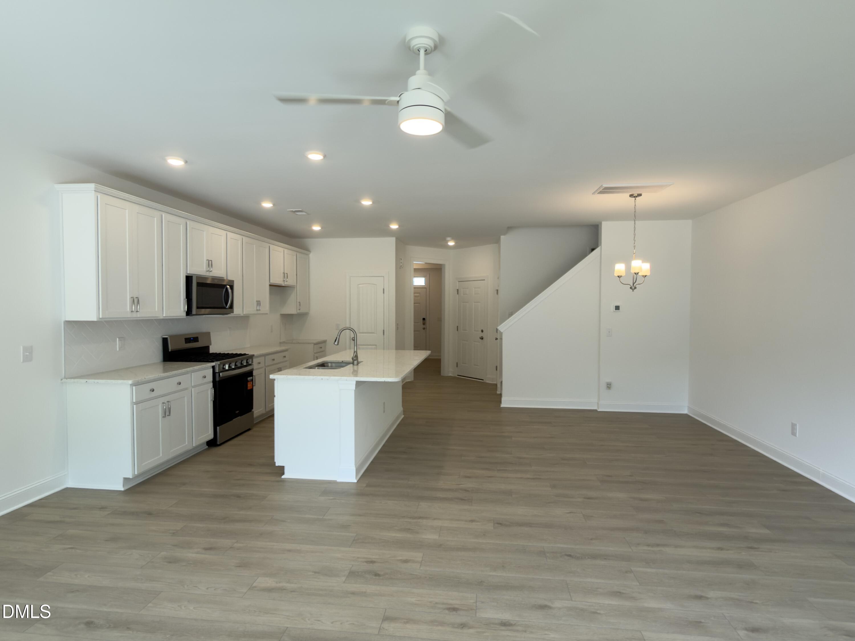 5404 Running Fox Lane Property Photo 8