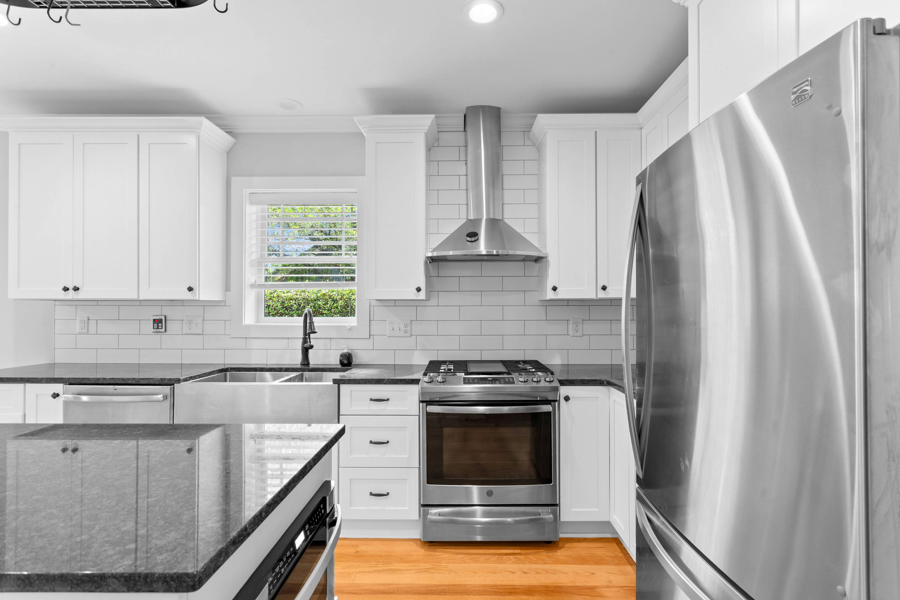 801 Dowd Street Property Photo 8