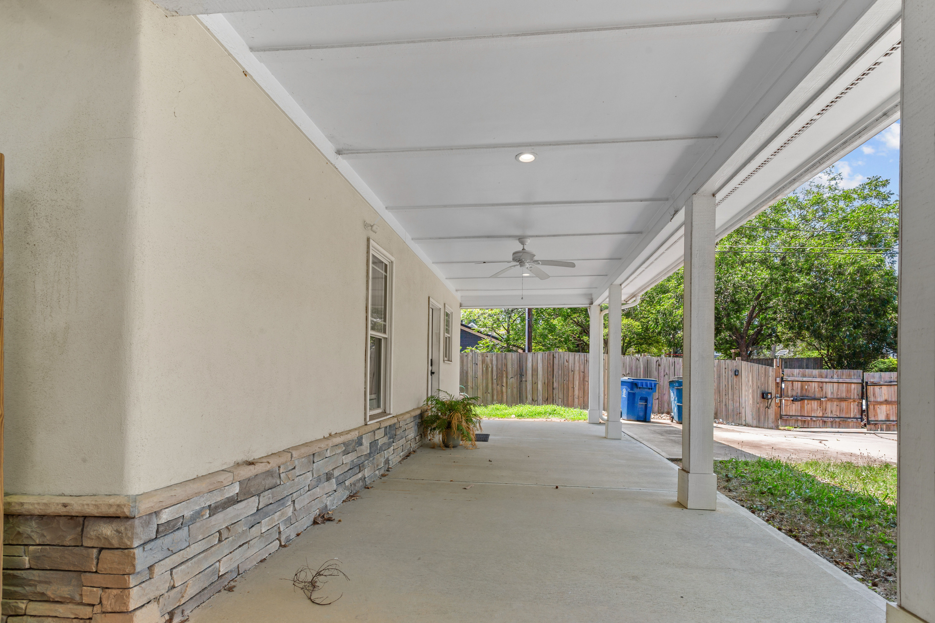 801 Dowd Street Property Photo 19