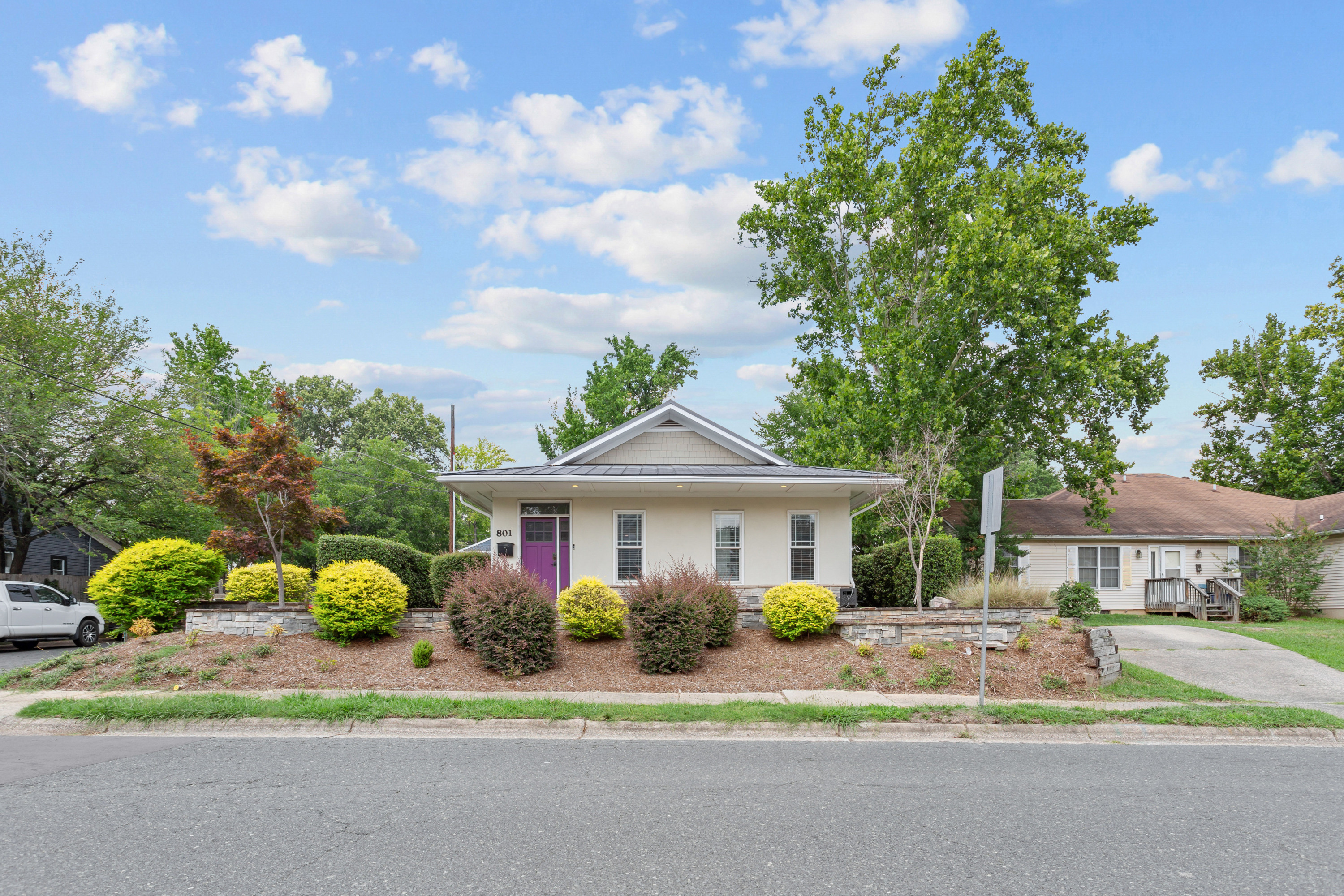 801 Dowd Street Property Photo 23