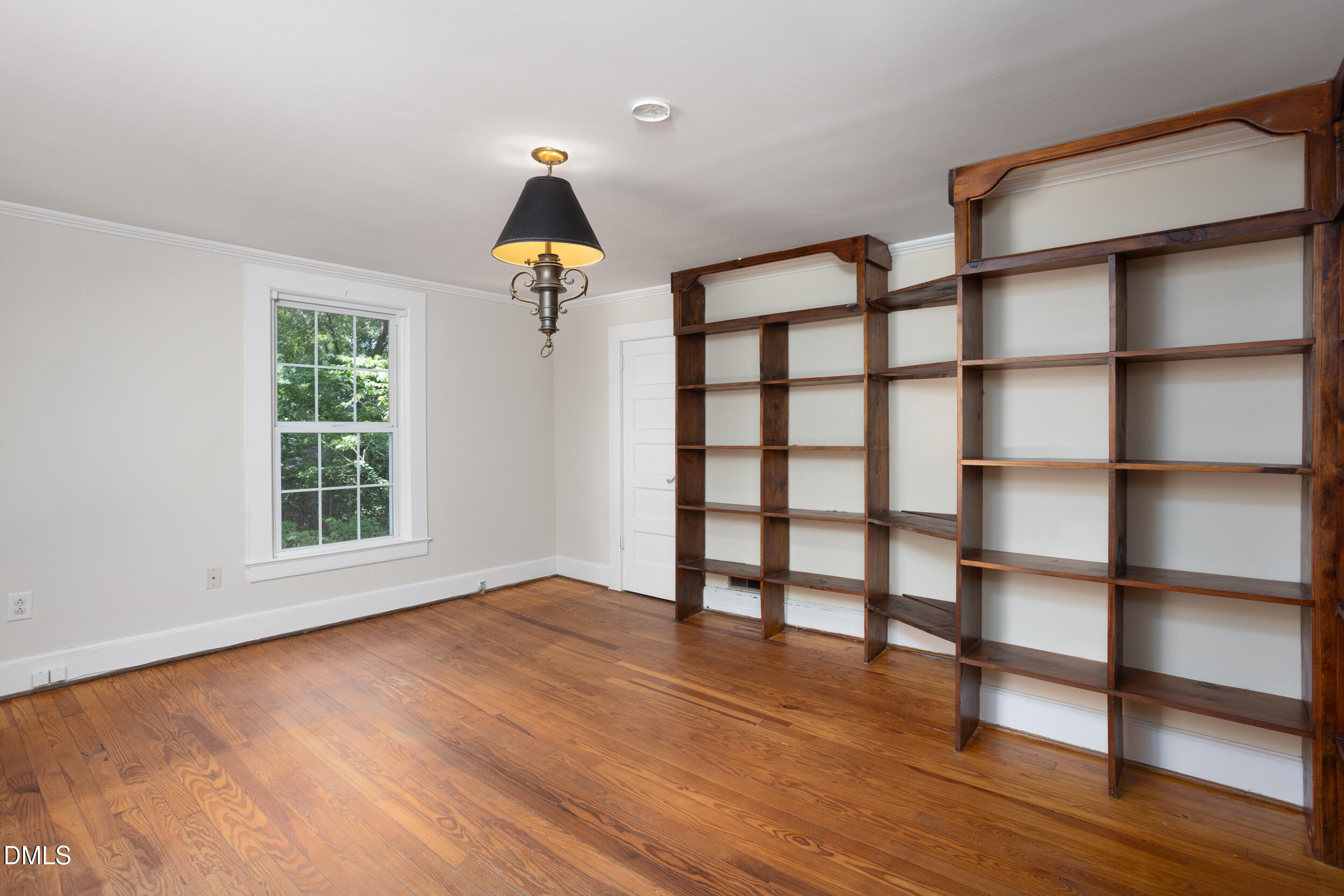 1016 Wells Street Property Photo 22