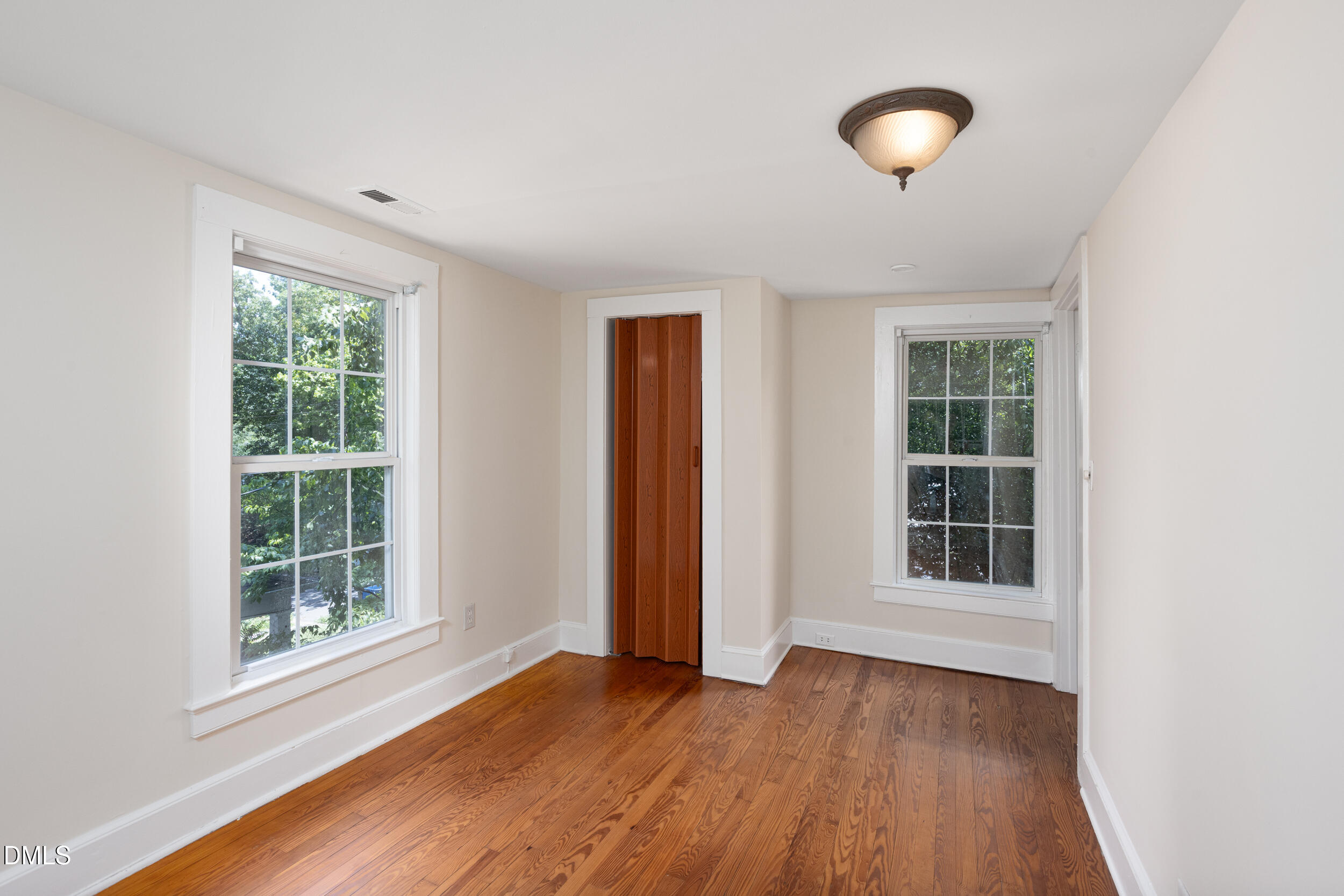 1016 Wells Street Property Photo 23