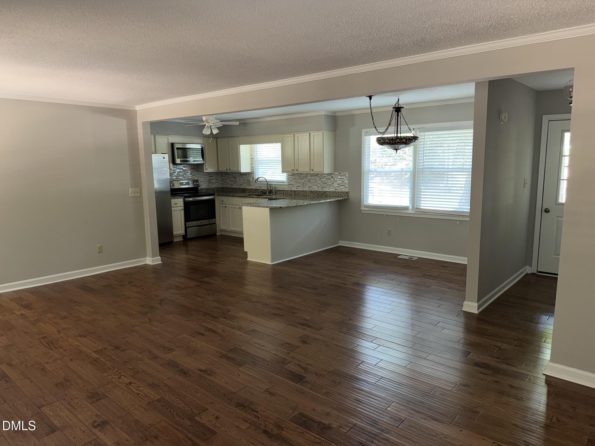 101 Angus Court Property Photo 7