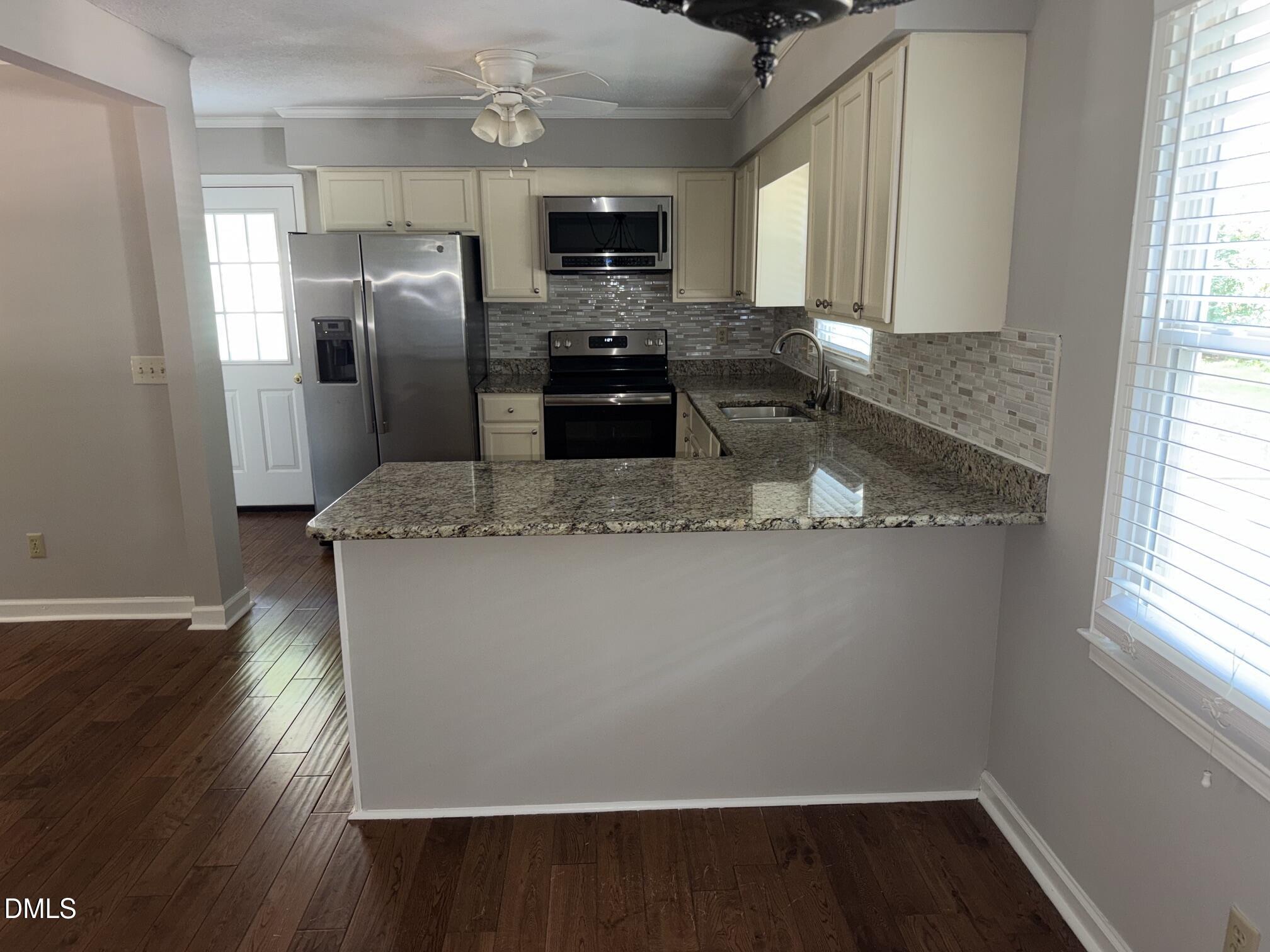 101 Angus Court Property Photo 8