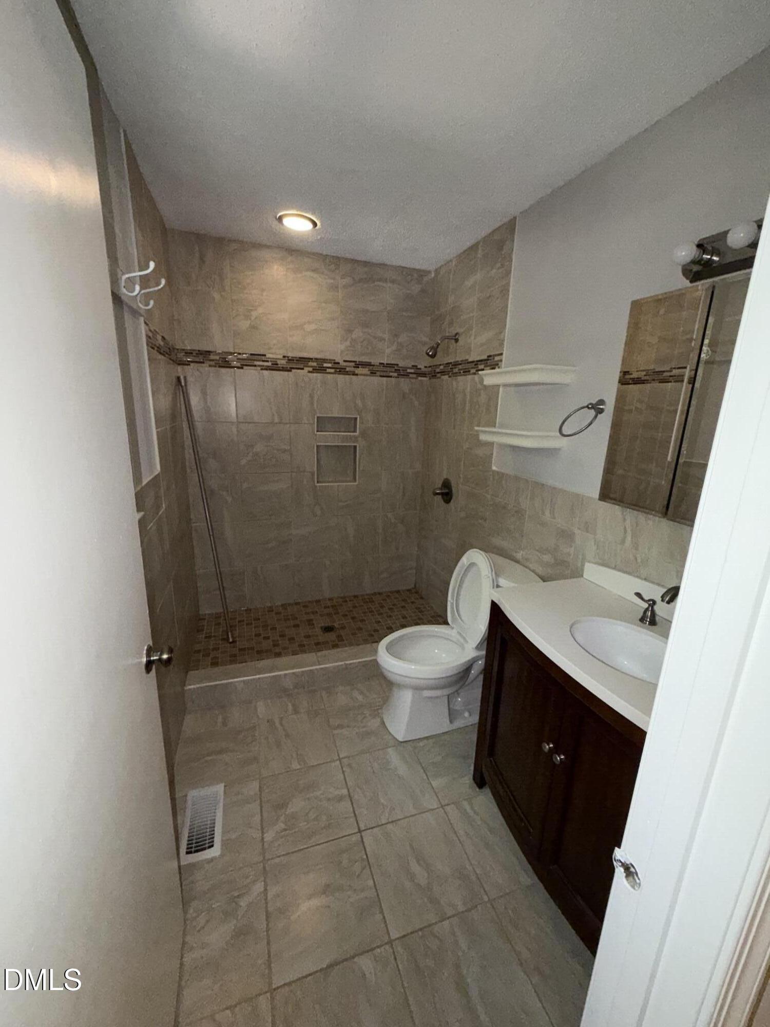 101 Angus Court Property Photo 21