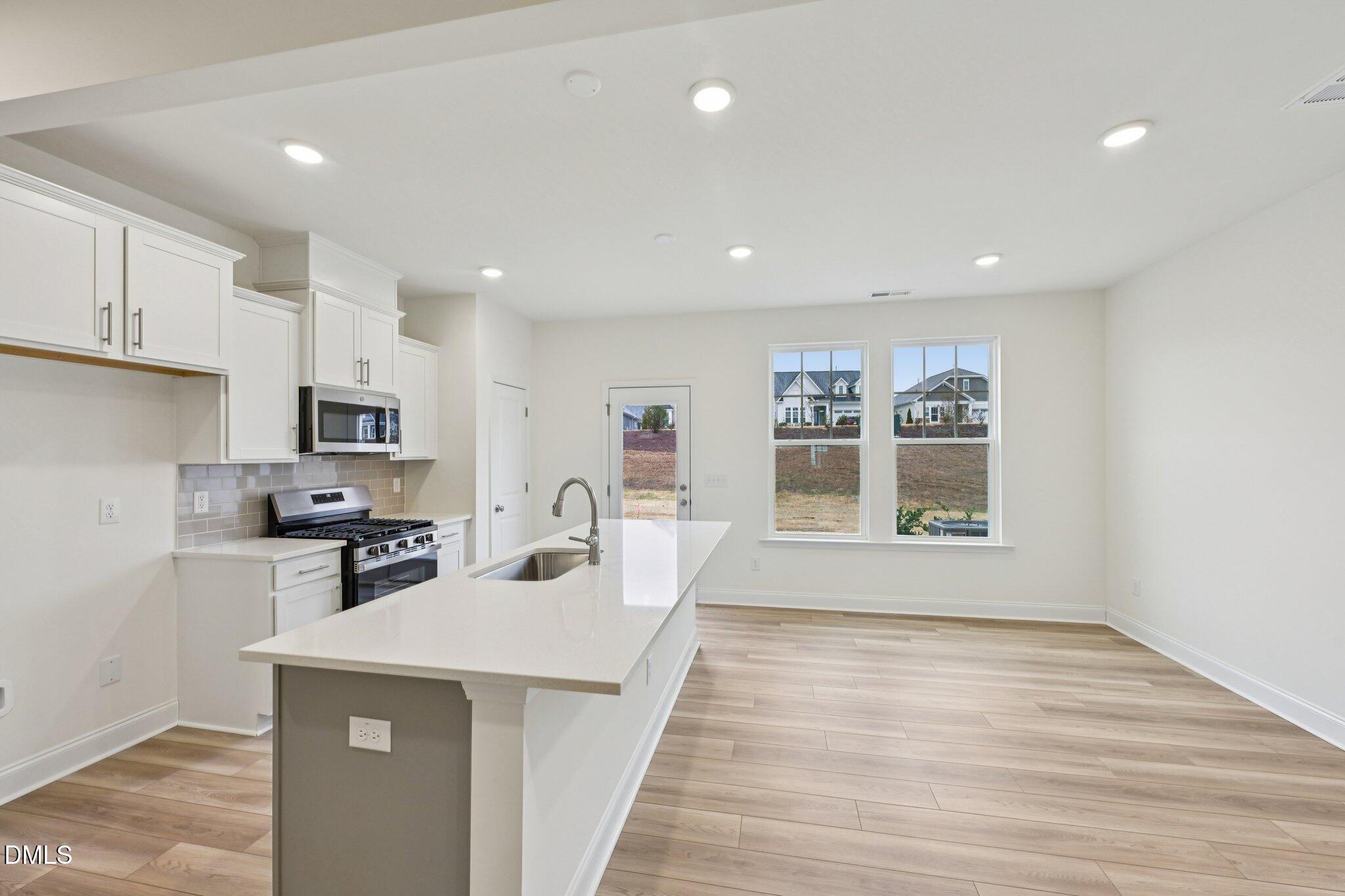 629 Sefton Park Drive Property Photo 6