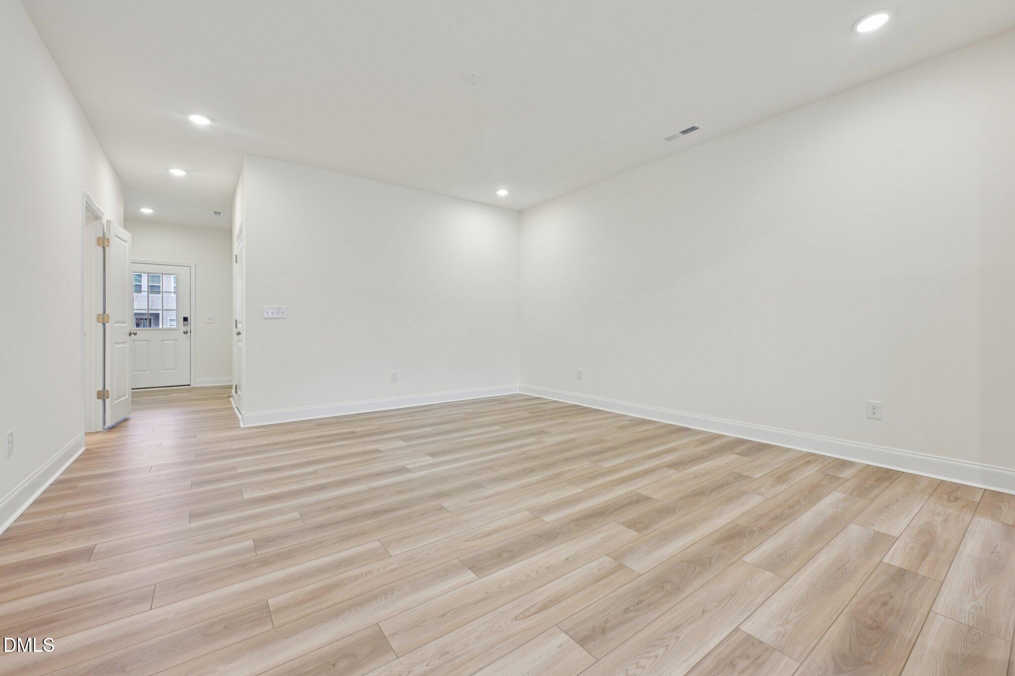 629 Sefton Park Drive Property Photo 11