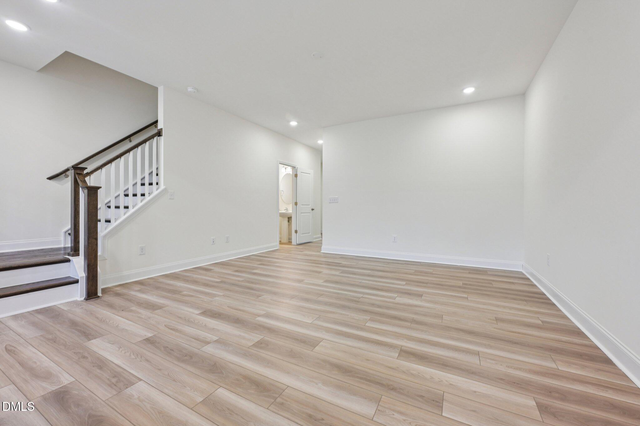 629 Sefton Park Drive Property Photo 12