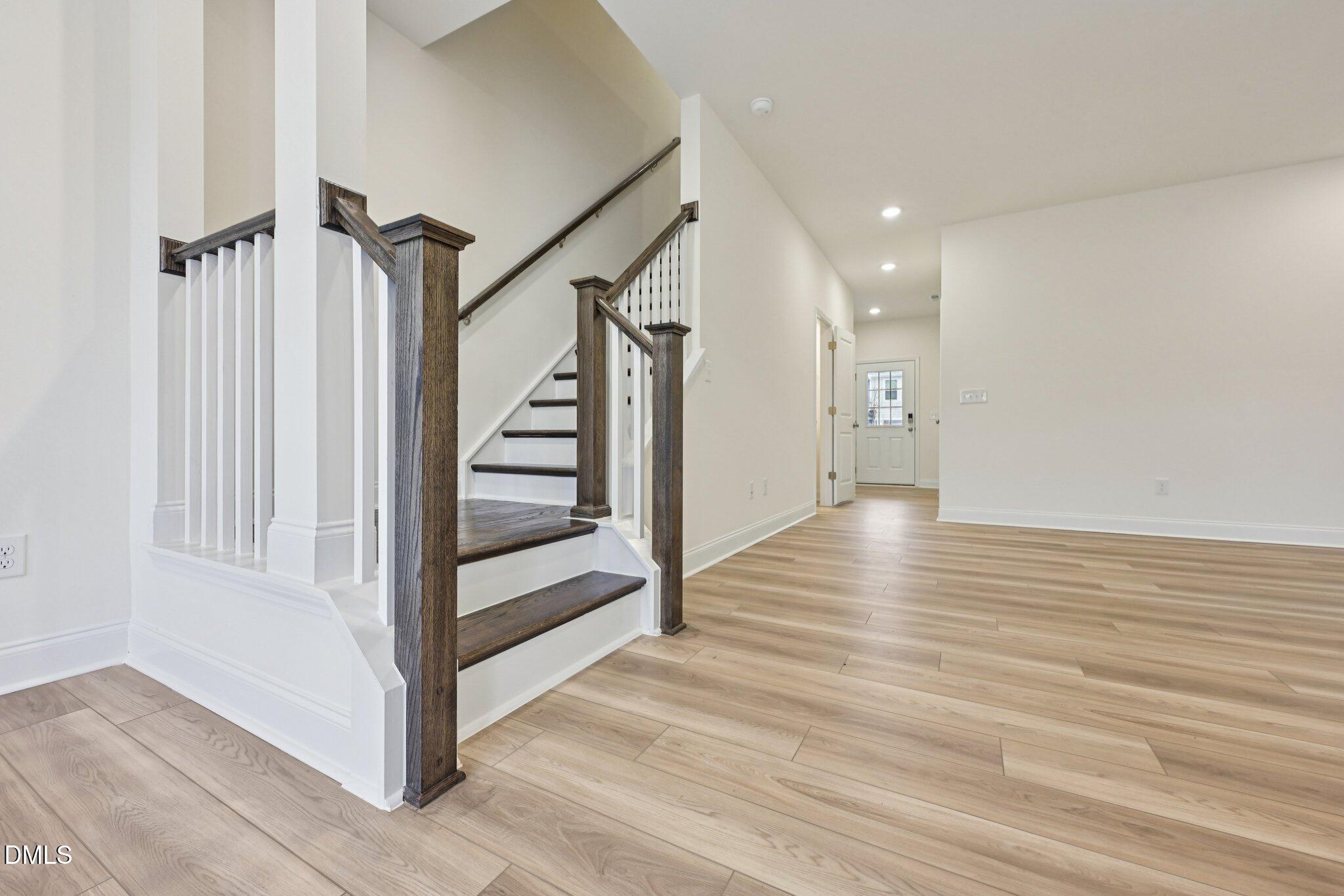 629 Sefton Park Drive Property Photo 14