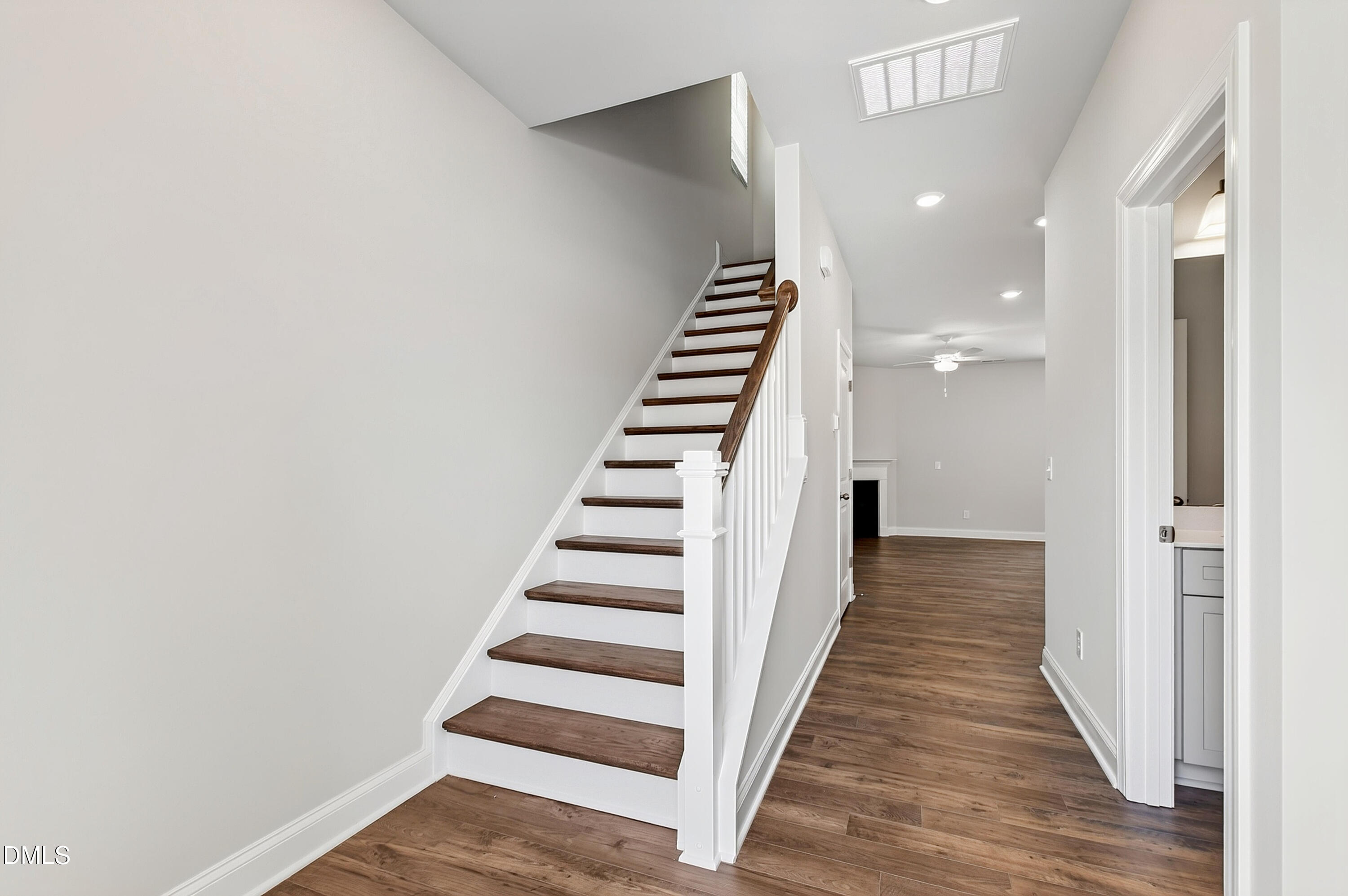 801 Portland Rose Drive Property Photo 18