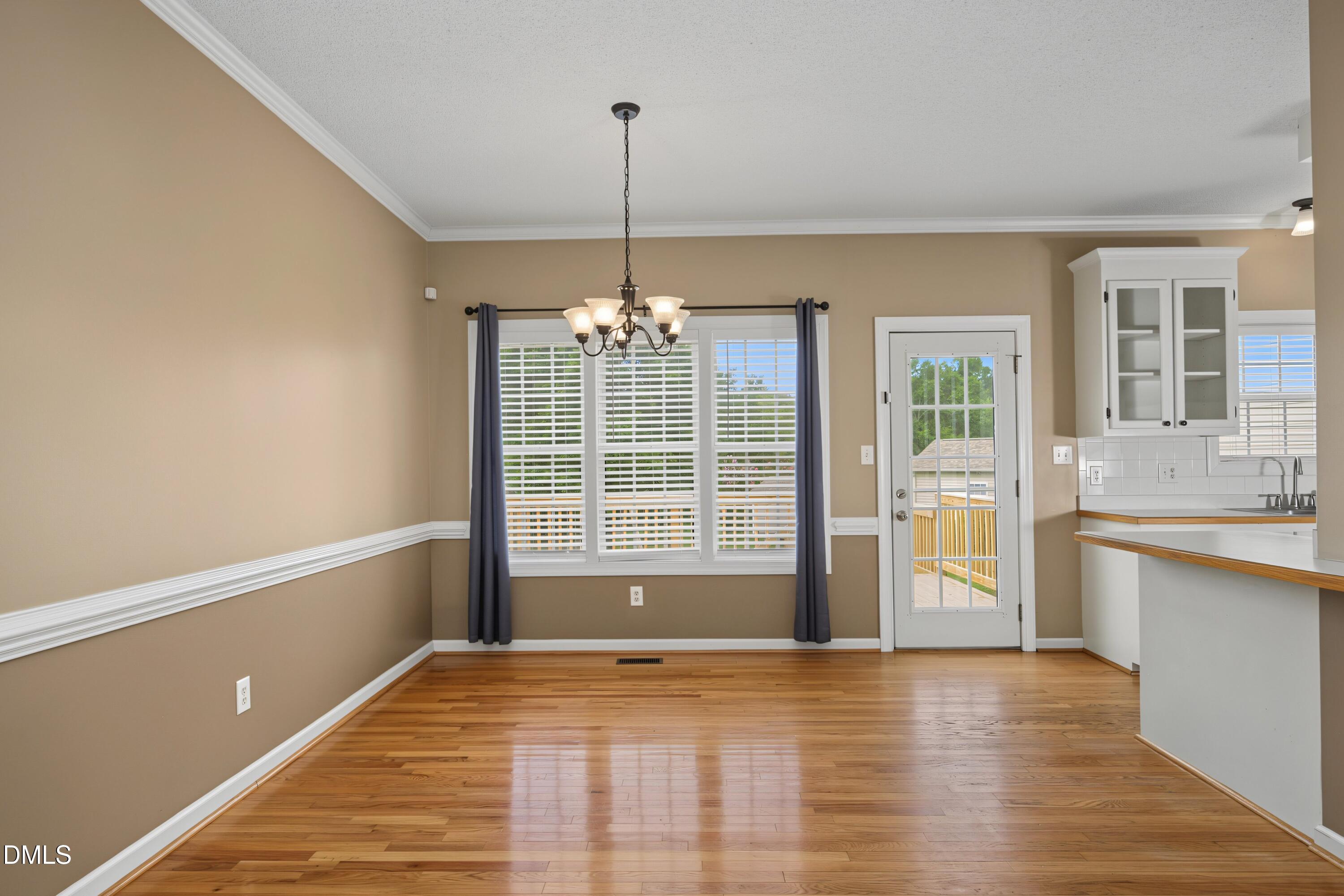 211 Sherman Lakes Drive Property Photo 9