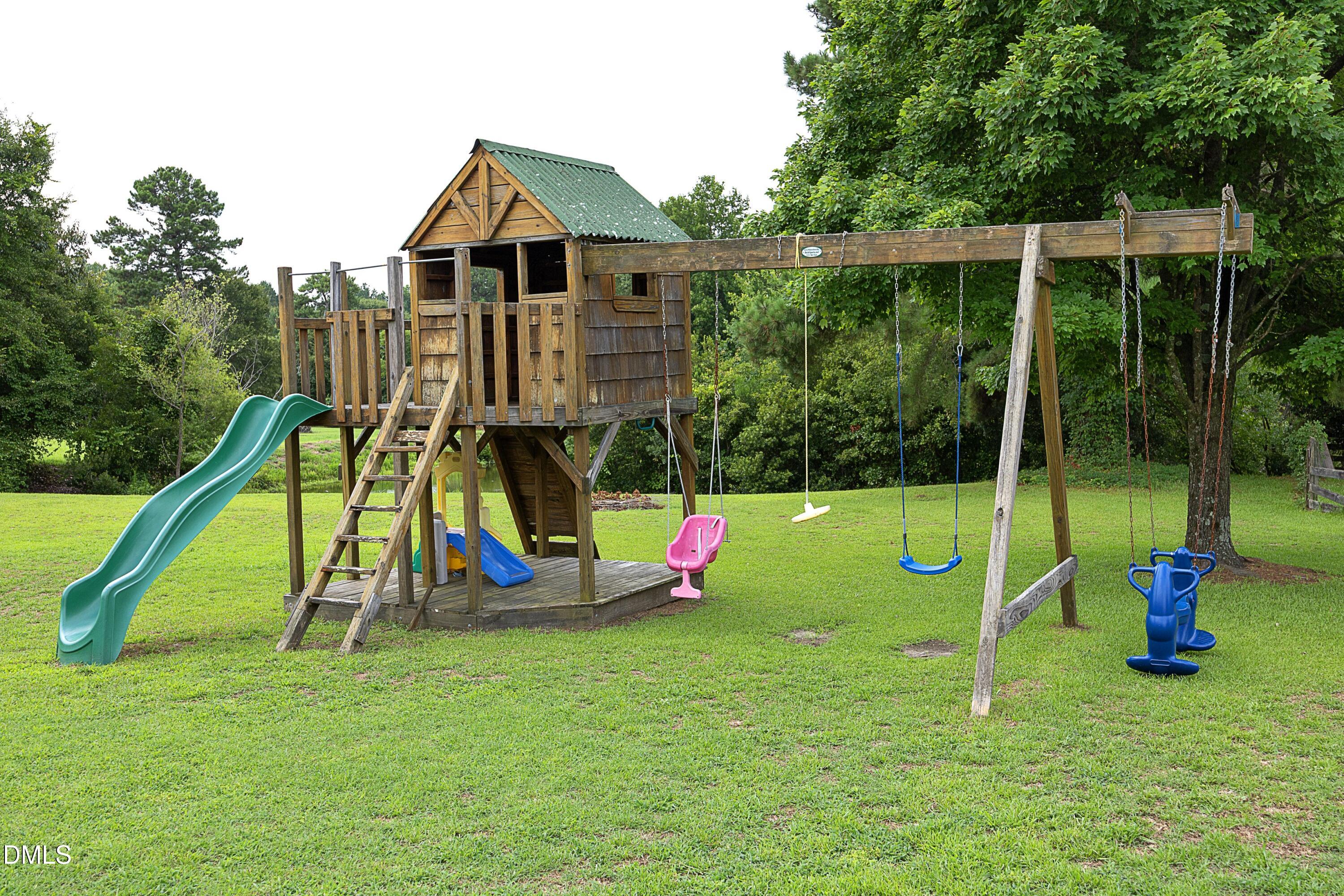 211 Sherman Lakes Drive Property Photo 33