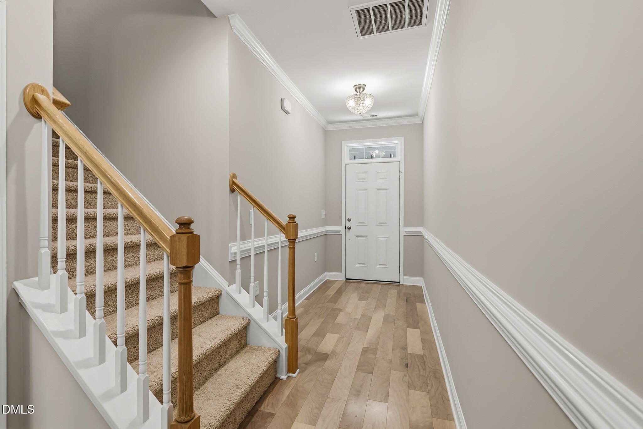 302 Fenella Drive Property Photo 8