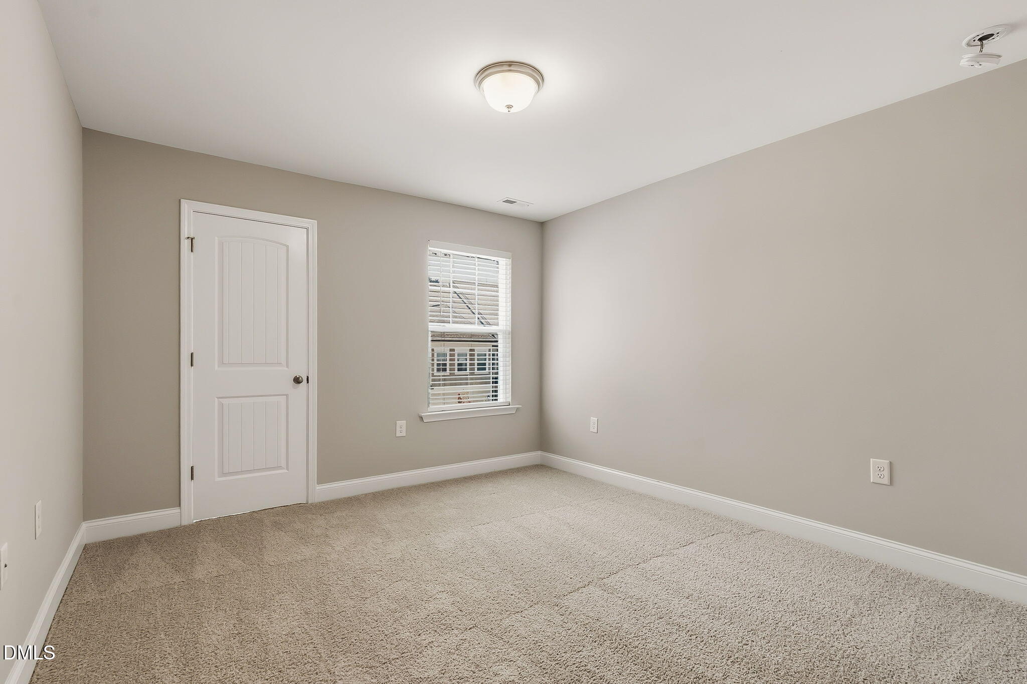 302 Fenella Drive Property Photo 20