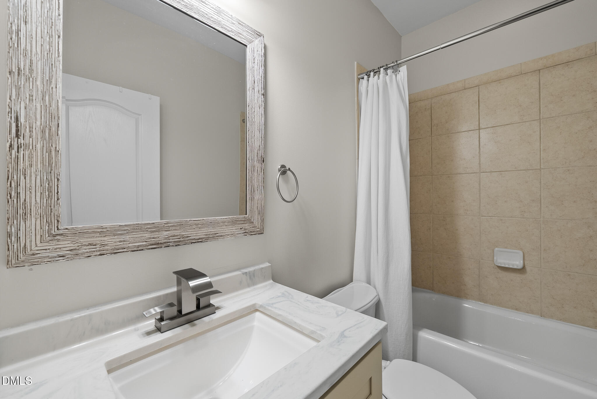 305 Ambermore Place Property Photo 17