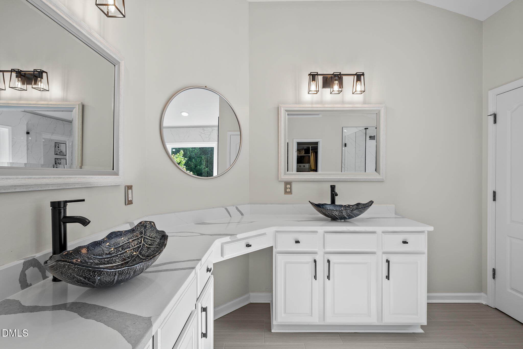 305 Ambermore Place Property Photo 24