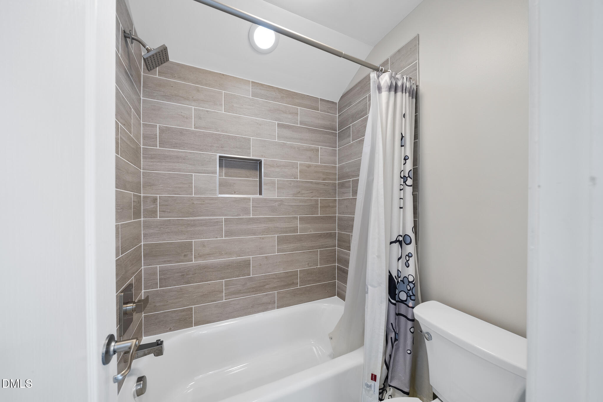 305 Ambermore Place Property Photo 33