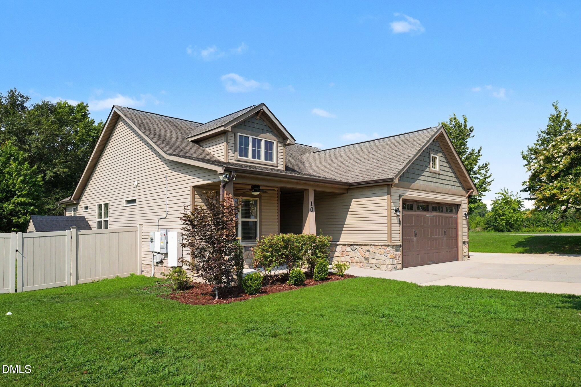 10 Braddock Drive Property Photo 18