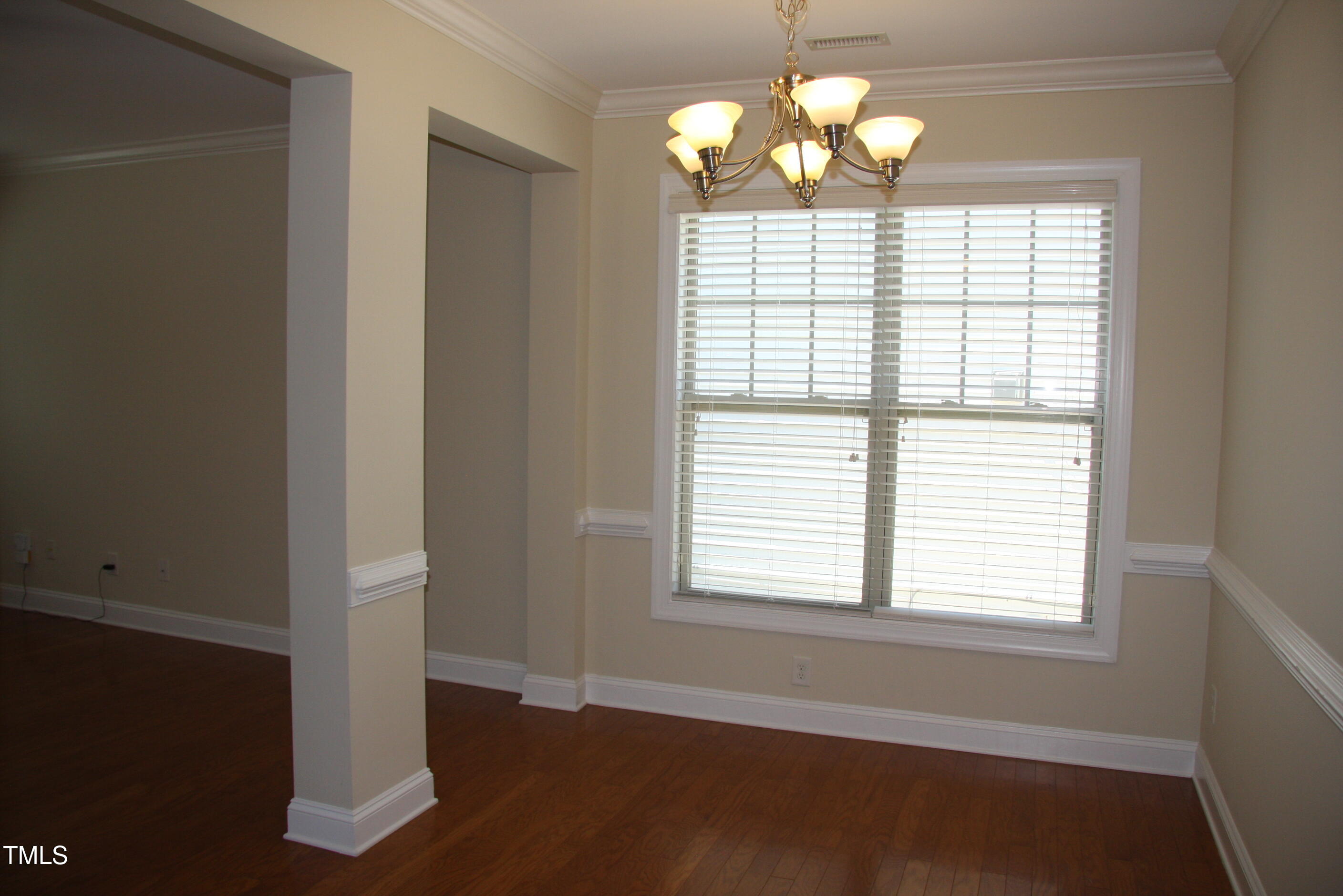 4116 Collamer Drive Property Photo 5