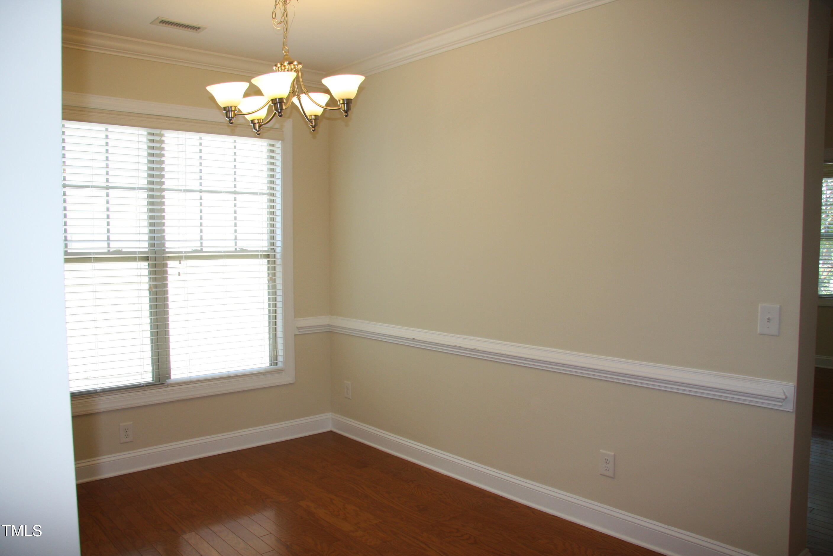 4116 Collamer Drive Property Photo 6