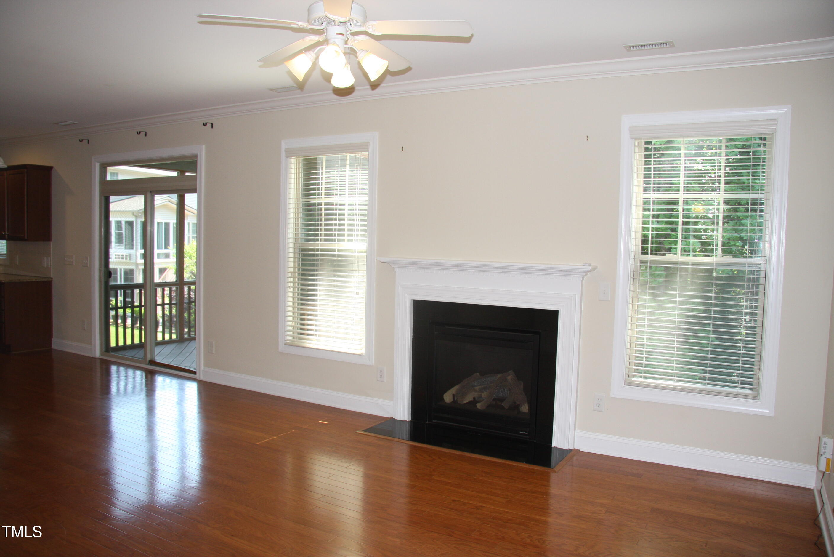 4116 Collamer Drive Property Photo 8