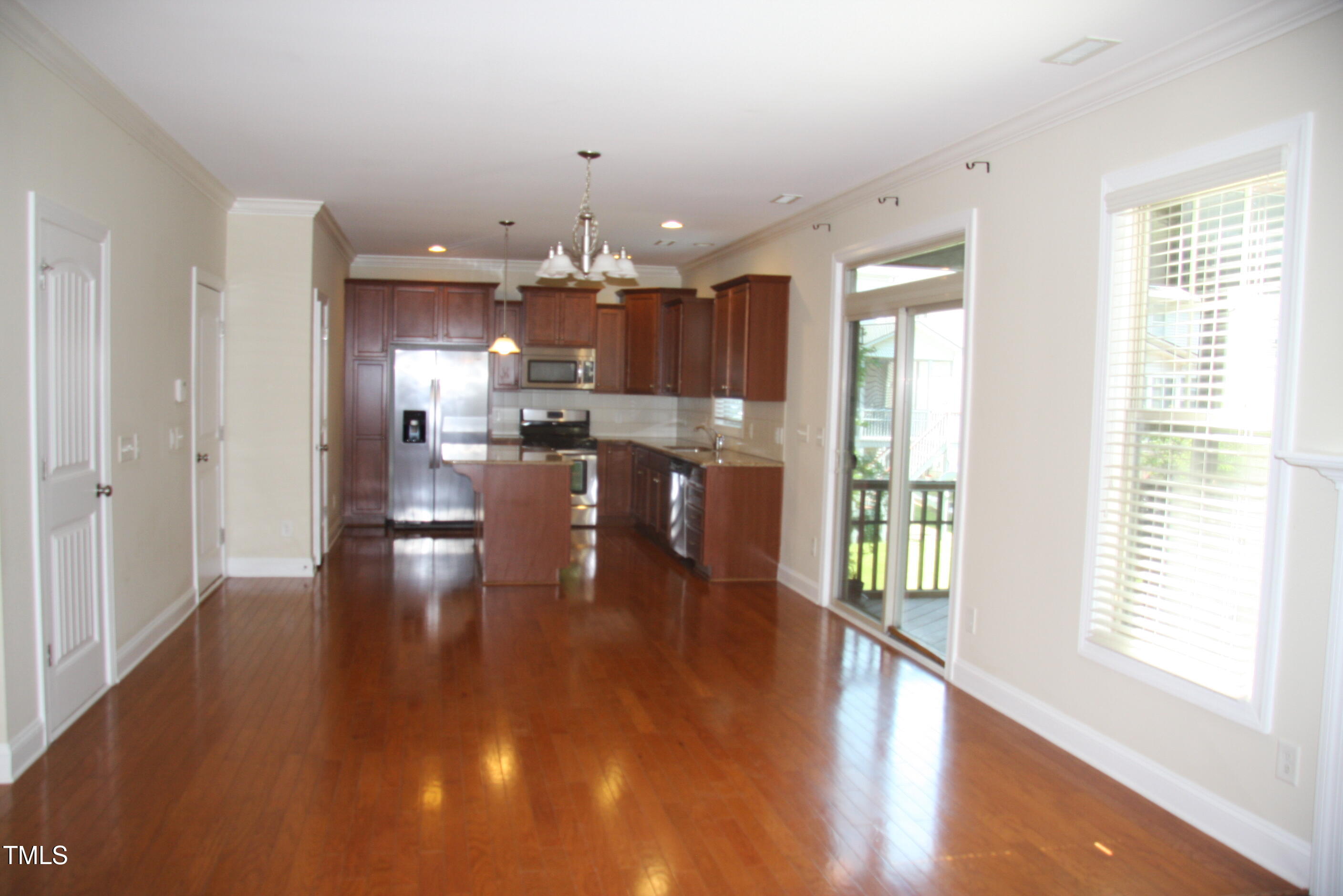 4116 Collamer Drive Property Photo 9