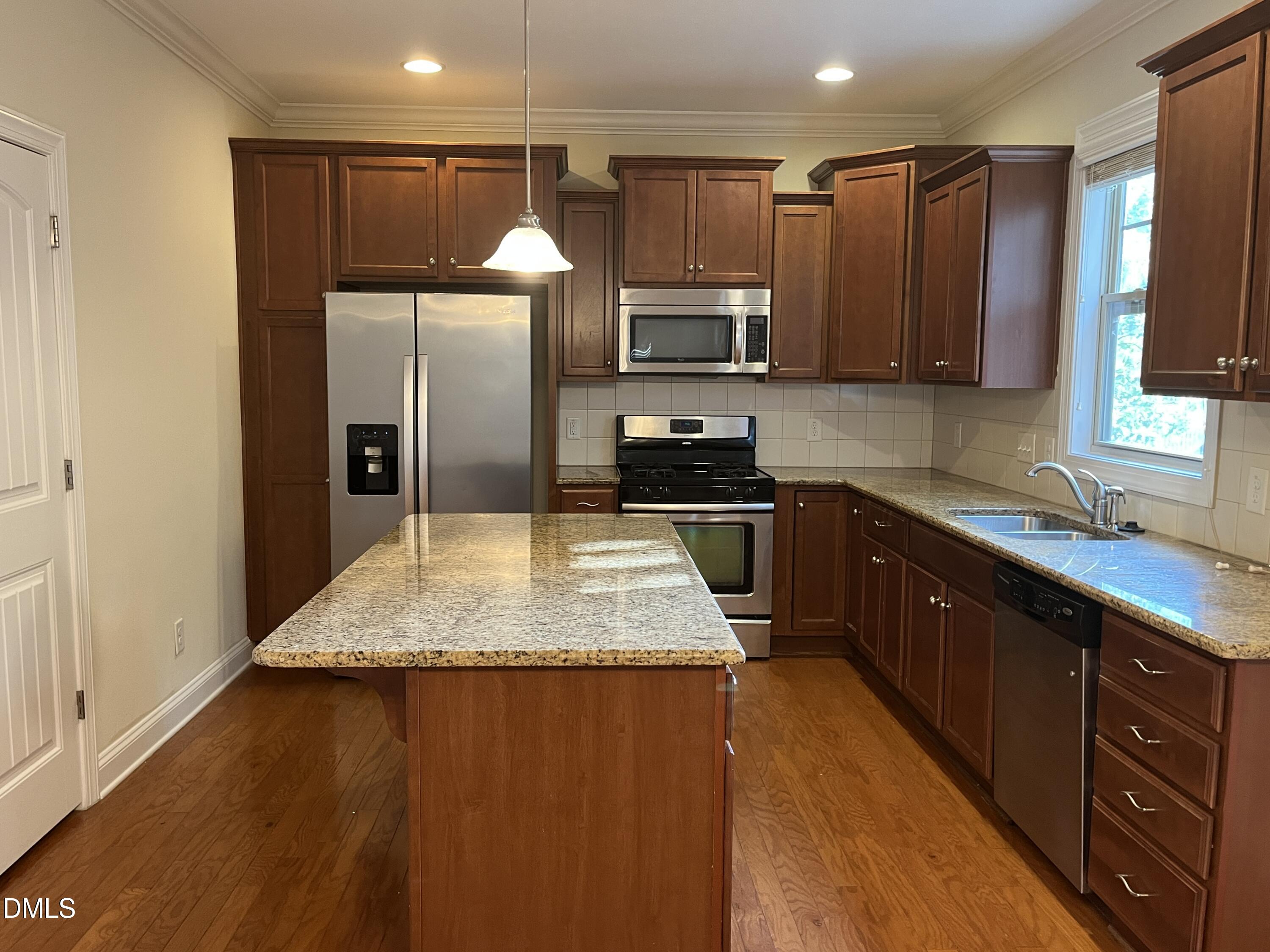 4116 Collamer Drive Property Photo 13