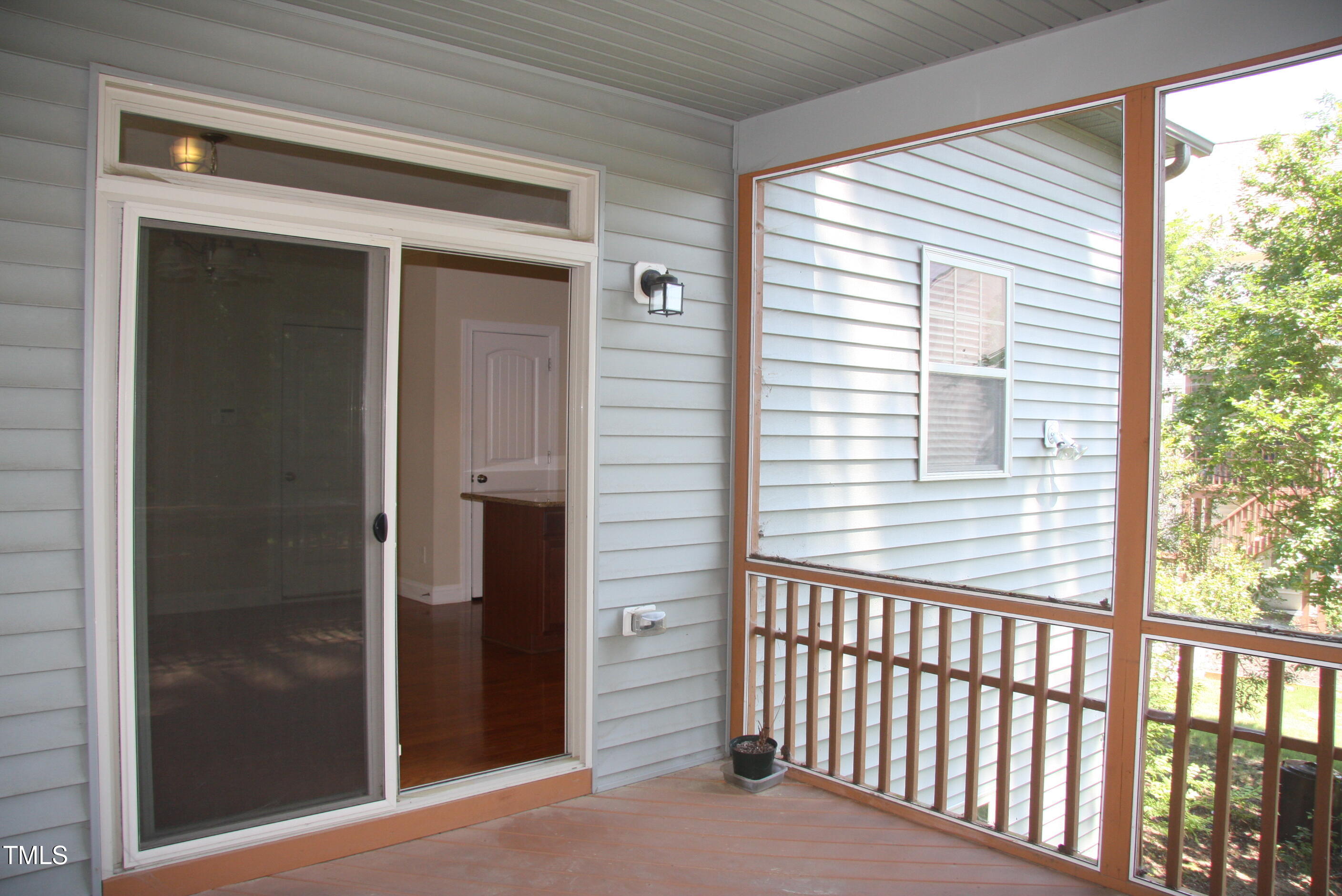 4116 Collamer Drive Property Photo 14