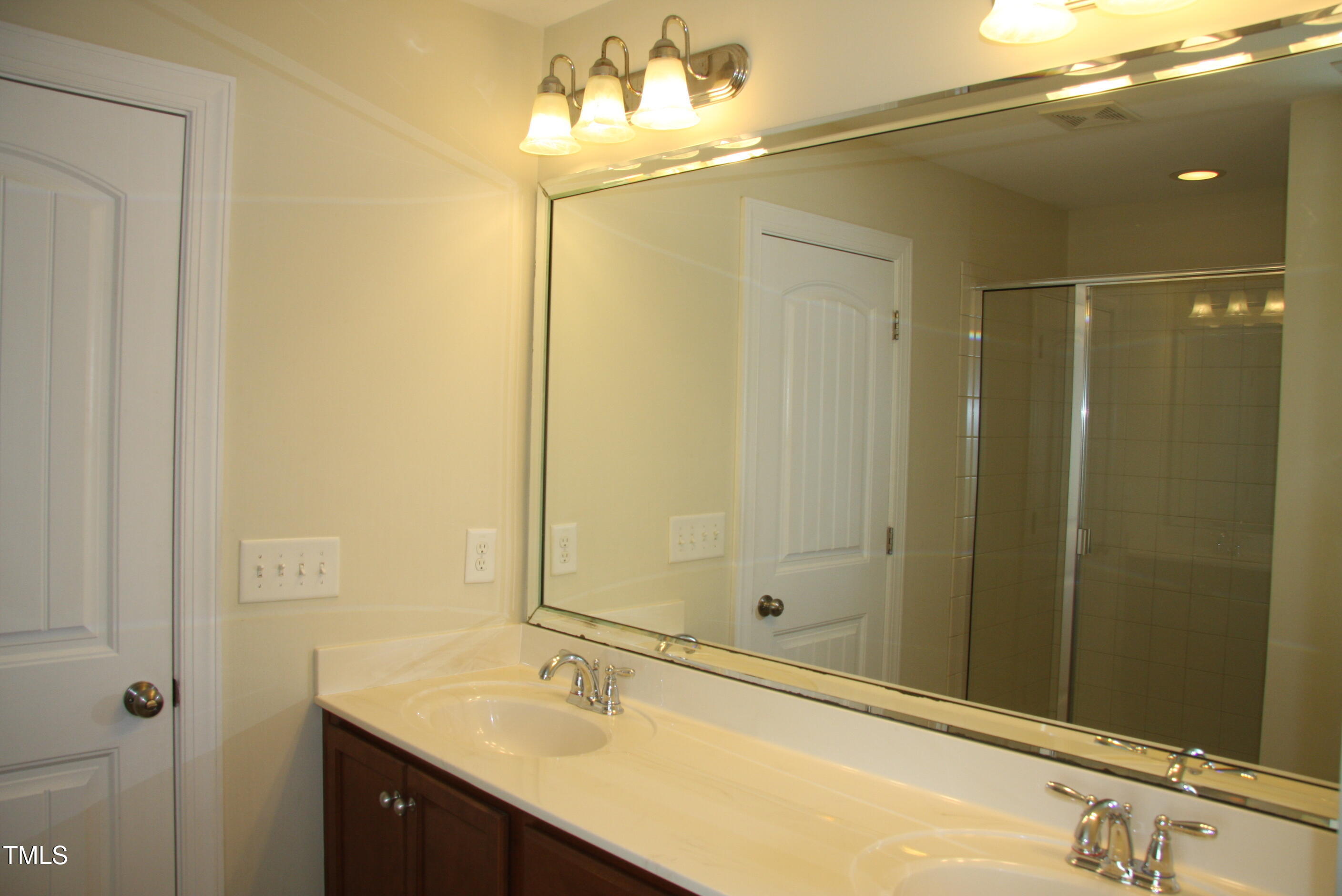 4116 Collamer Drive Property Photo 24