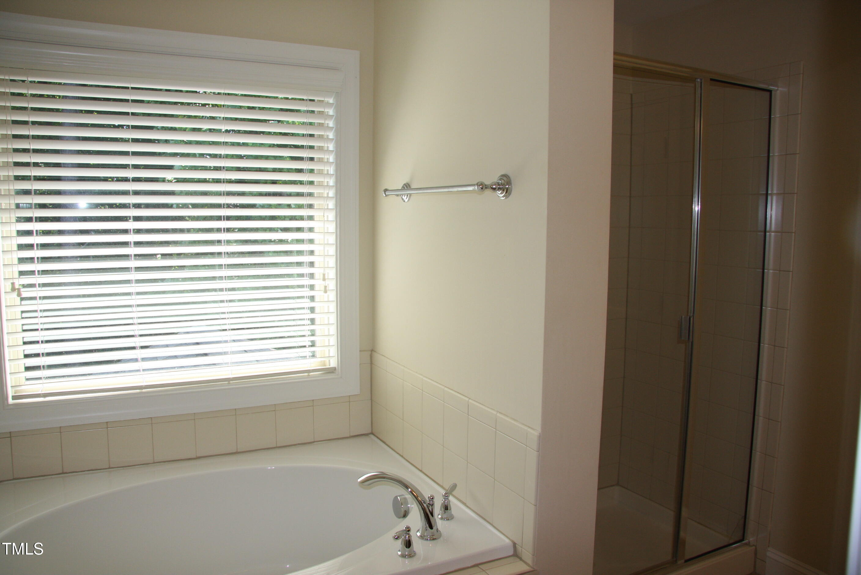 4116 Collamer Drive Property Photo 25