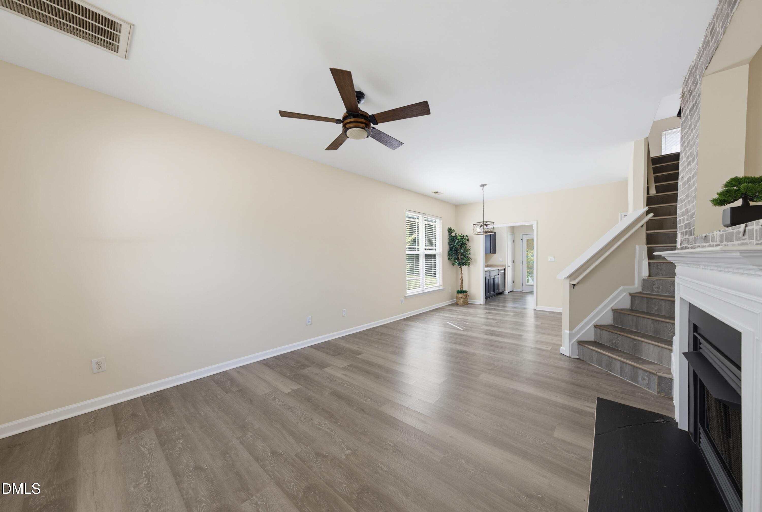 413 Woodson Drive Property Photo 5