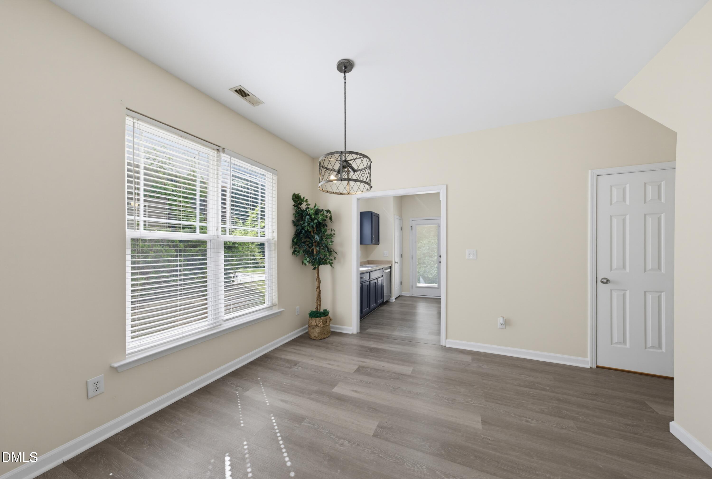 413 Woodson Drive Property Photo 11