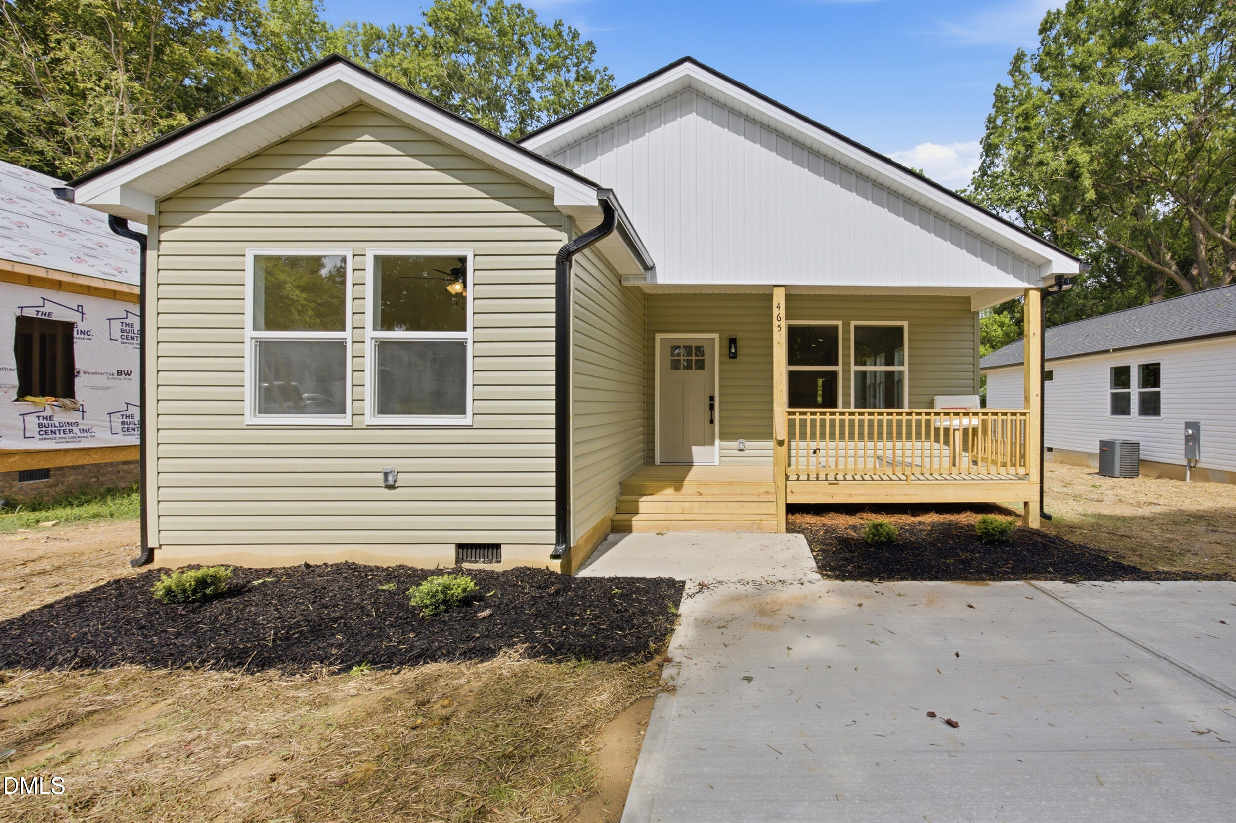 465 New York Avenue Property Photo 1