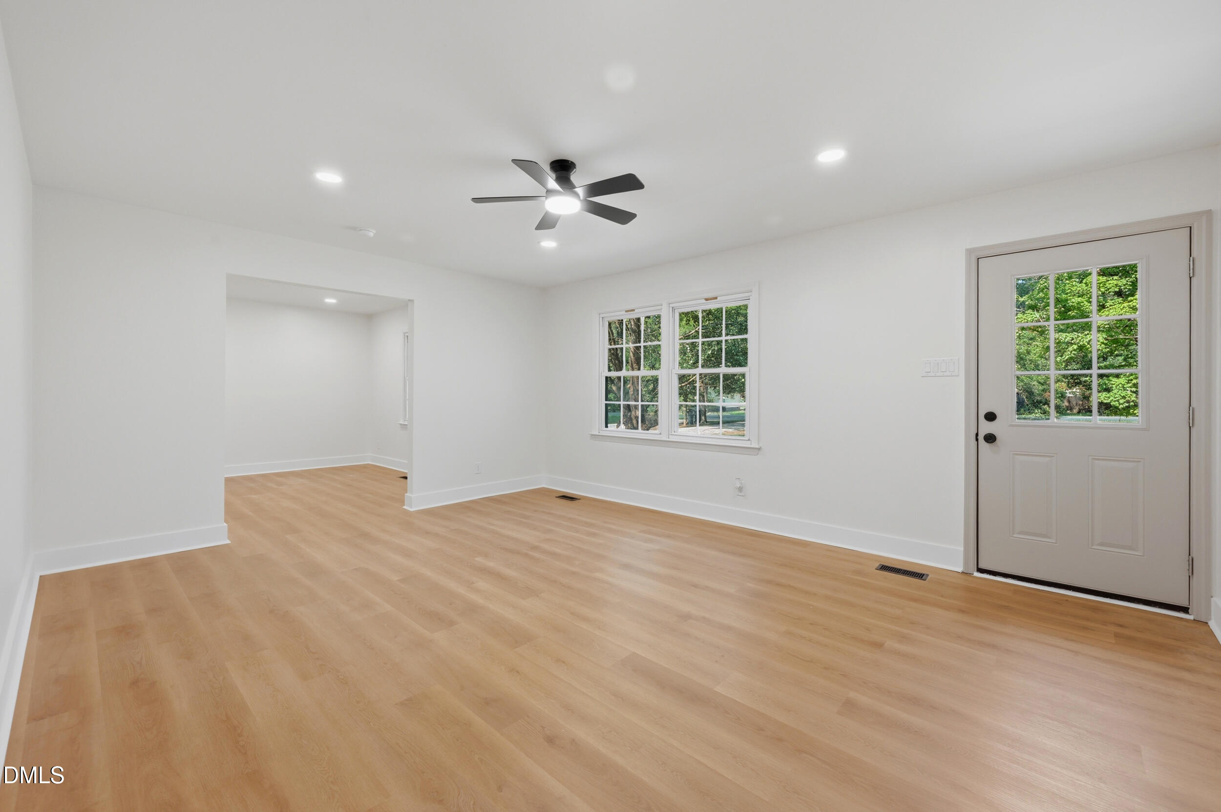 508 Crestview Drive Property Photo 5