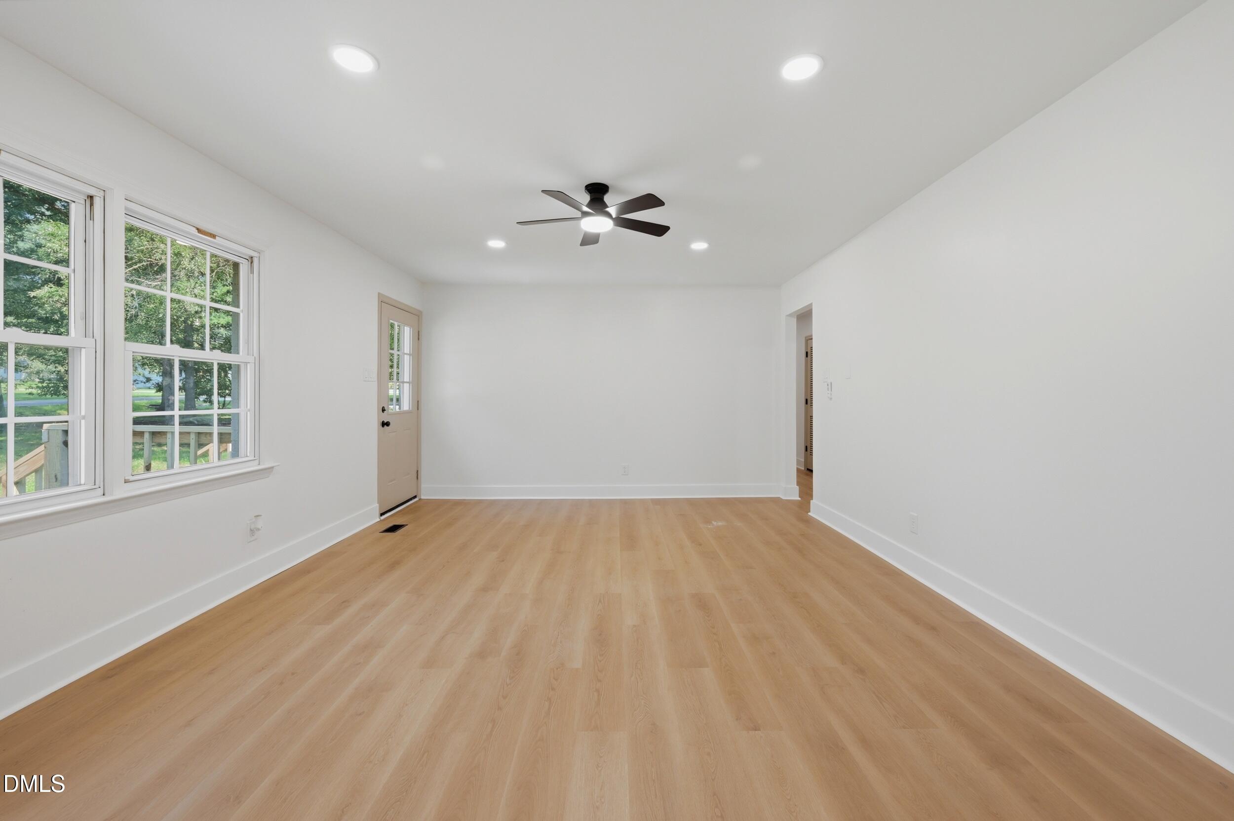508 Crestview Drive Property Photo 6