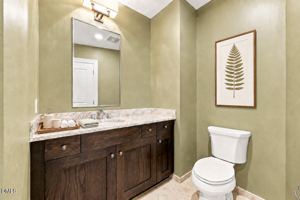 400 W North Street 826-a Property Photo 26