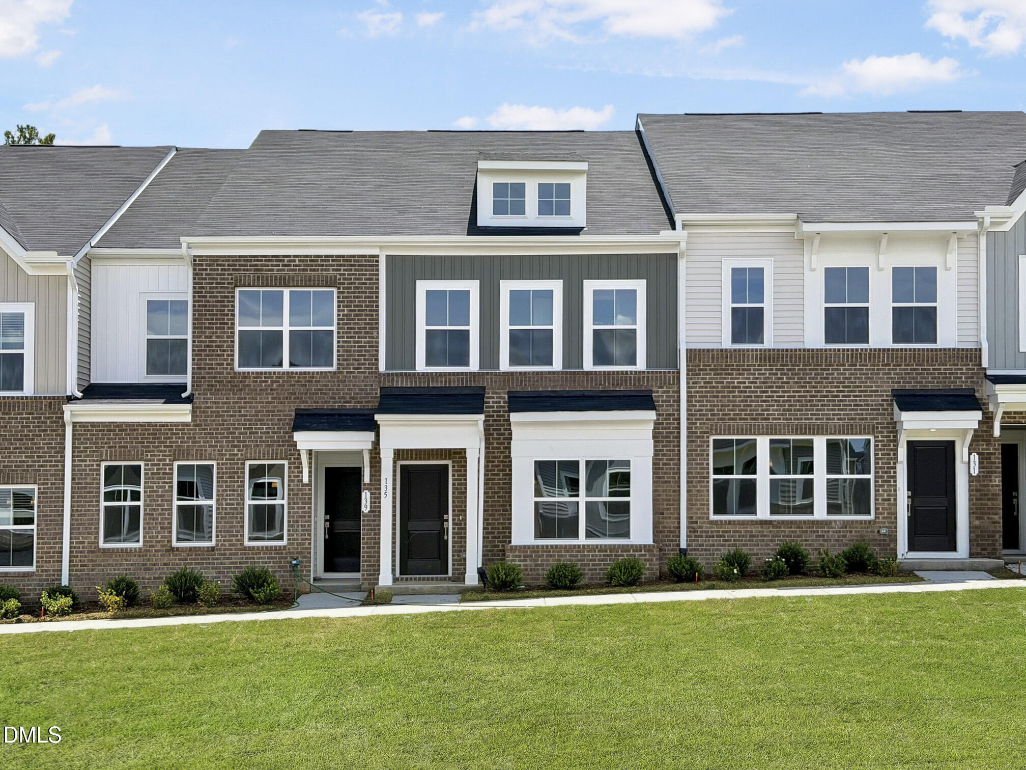 135 Flowering Maple Way 277 Property Photo 1