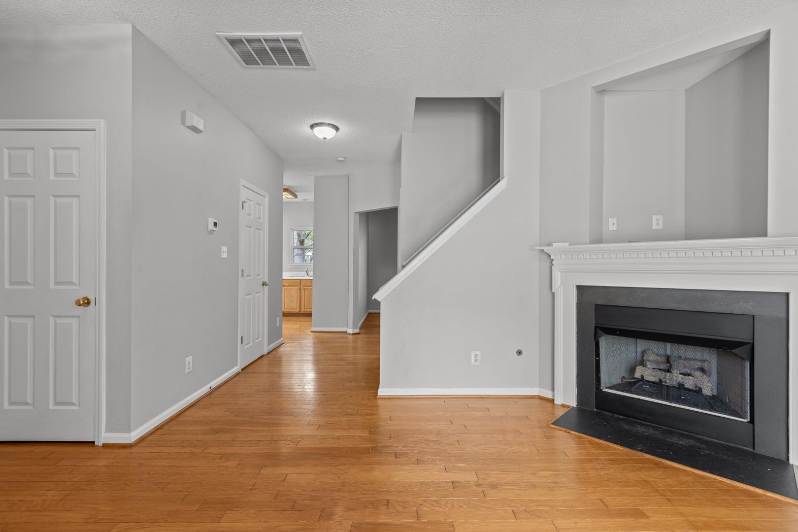 5316 Corinthian Way Property Photo 4