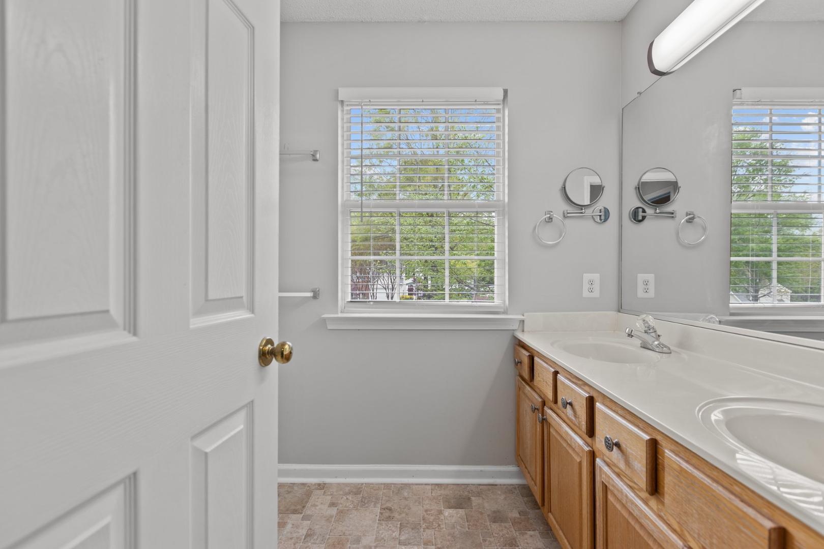 5316 Corinthian Way Property Photo 23
