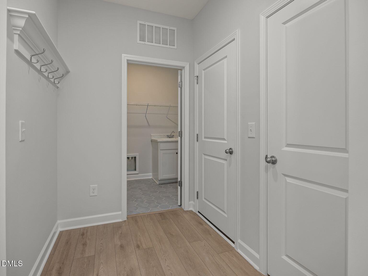 712 Dragonfly Pond Way Property Photo 15