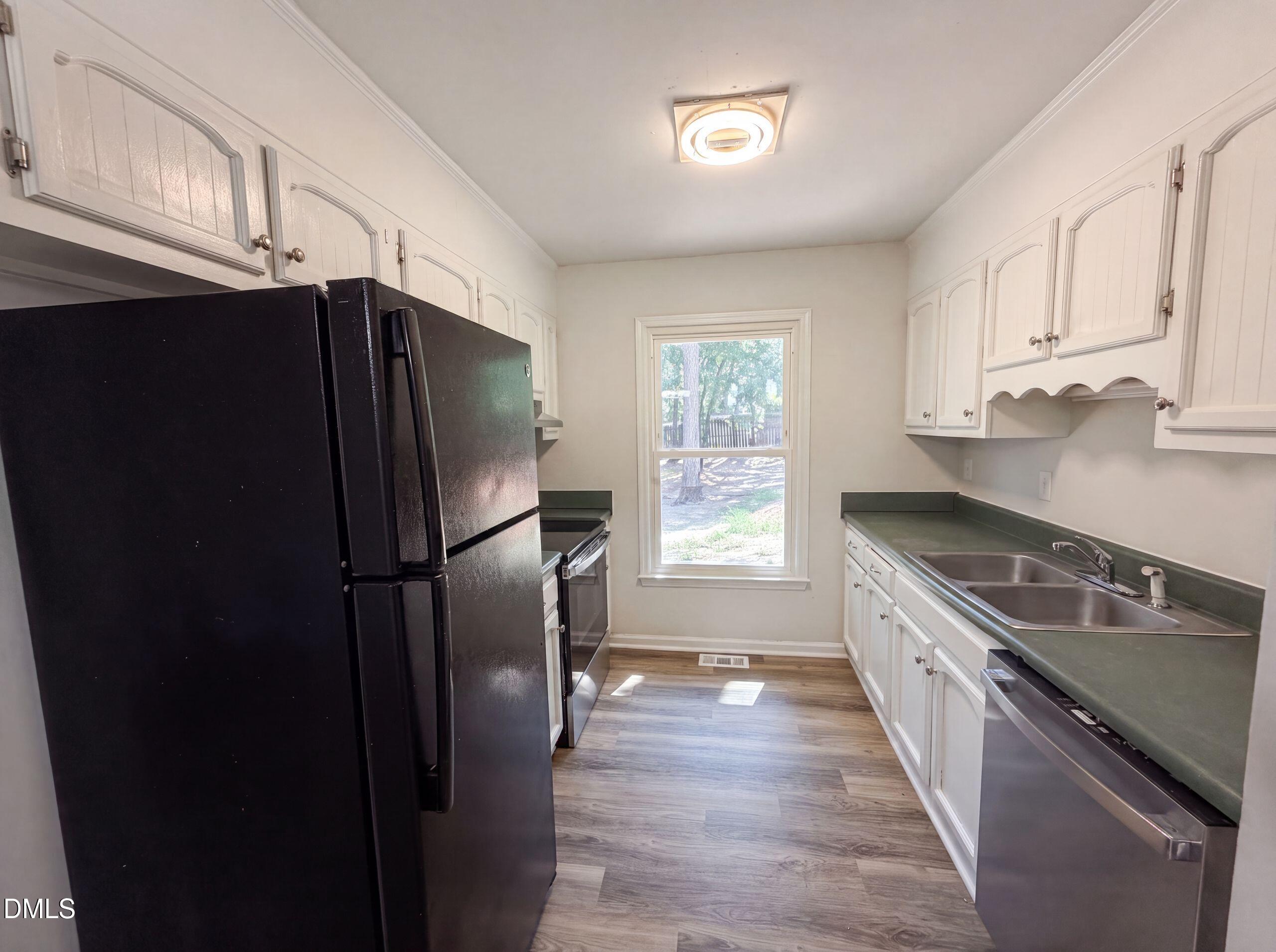 5314 Westminster Drive Property Photo 2