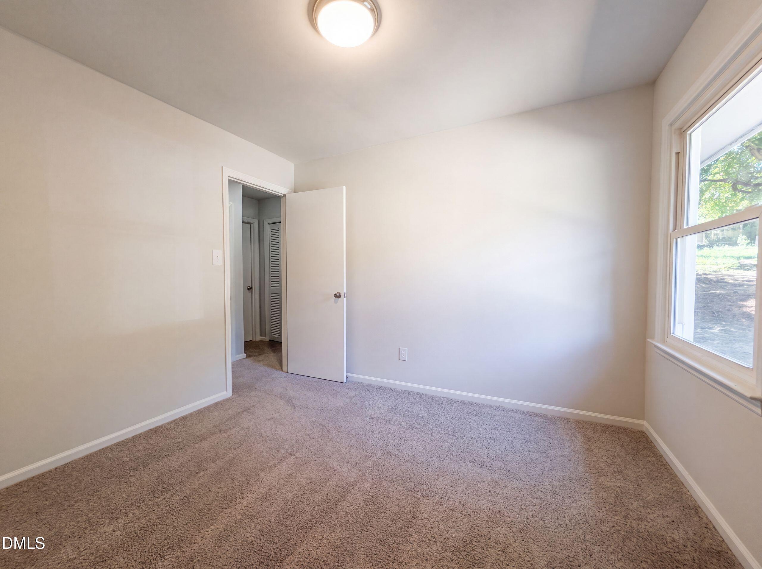 5314 Westminster Drive Property Photo 9