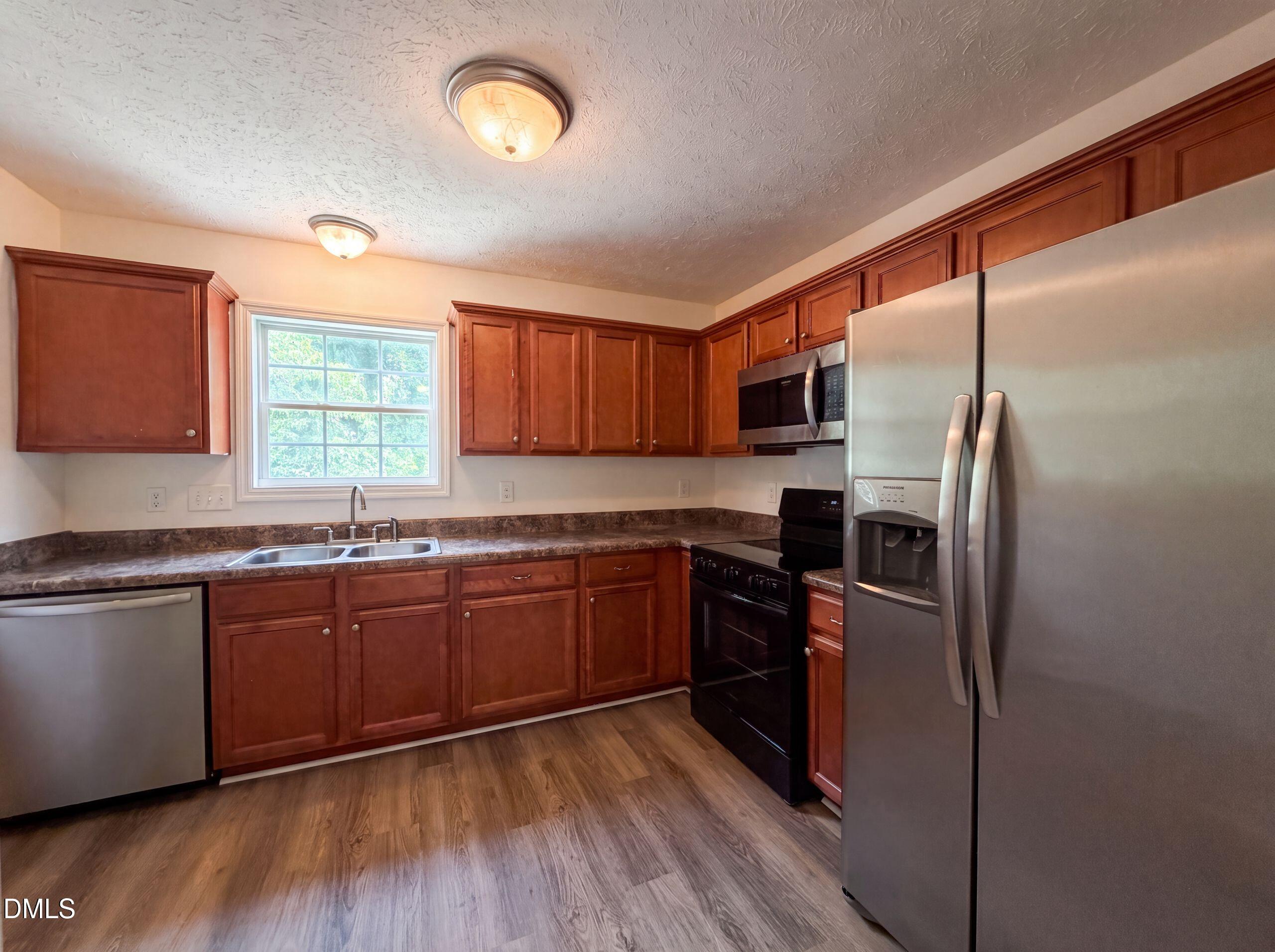 505 Old Warden Way Property Photo 2