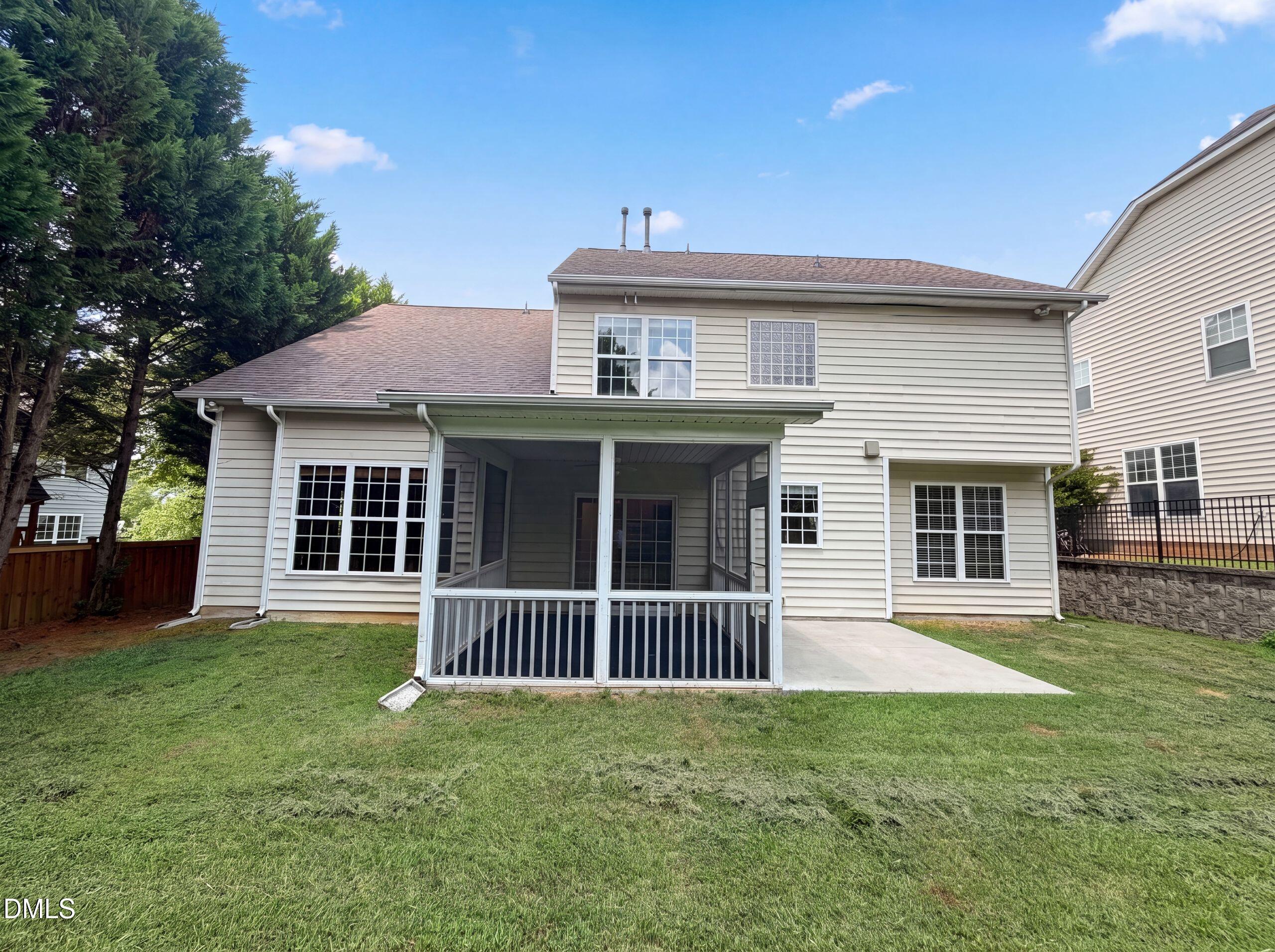 2017 Ollivander Drive Property Photo 5