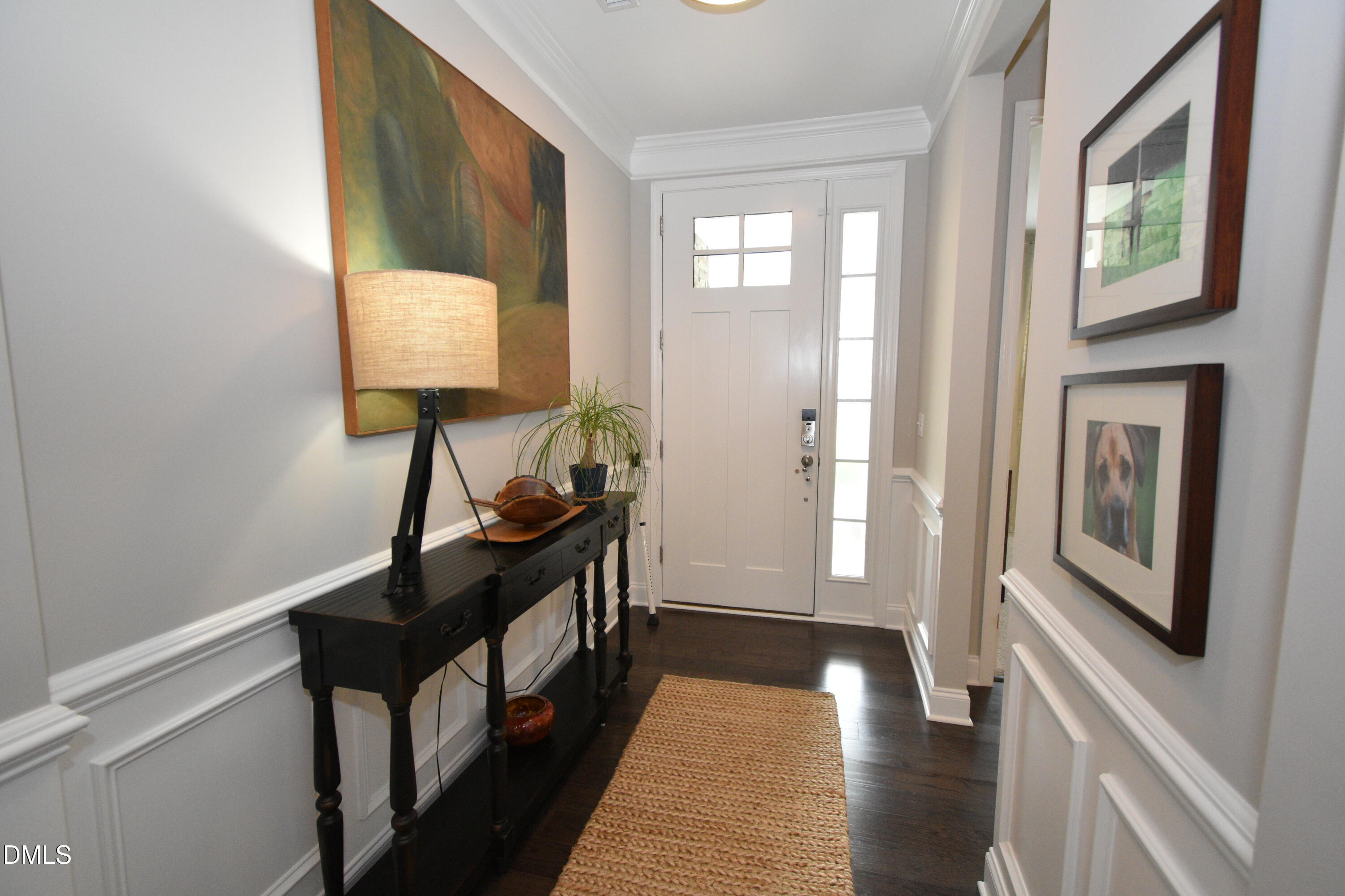 1013 Pondfield Way Property Photo 10