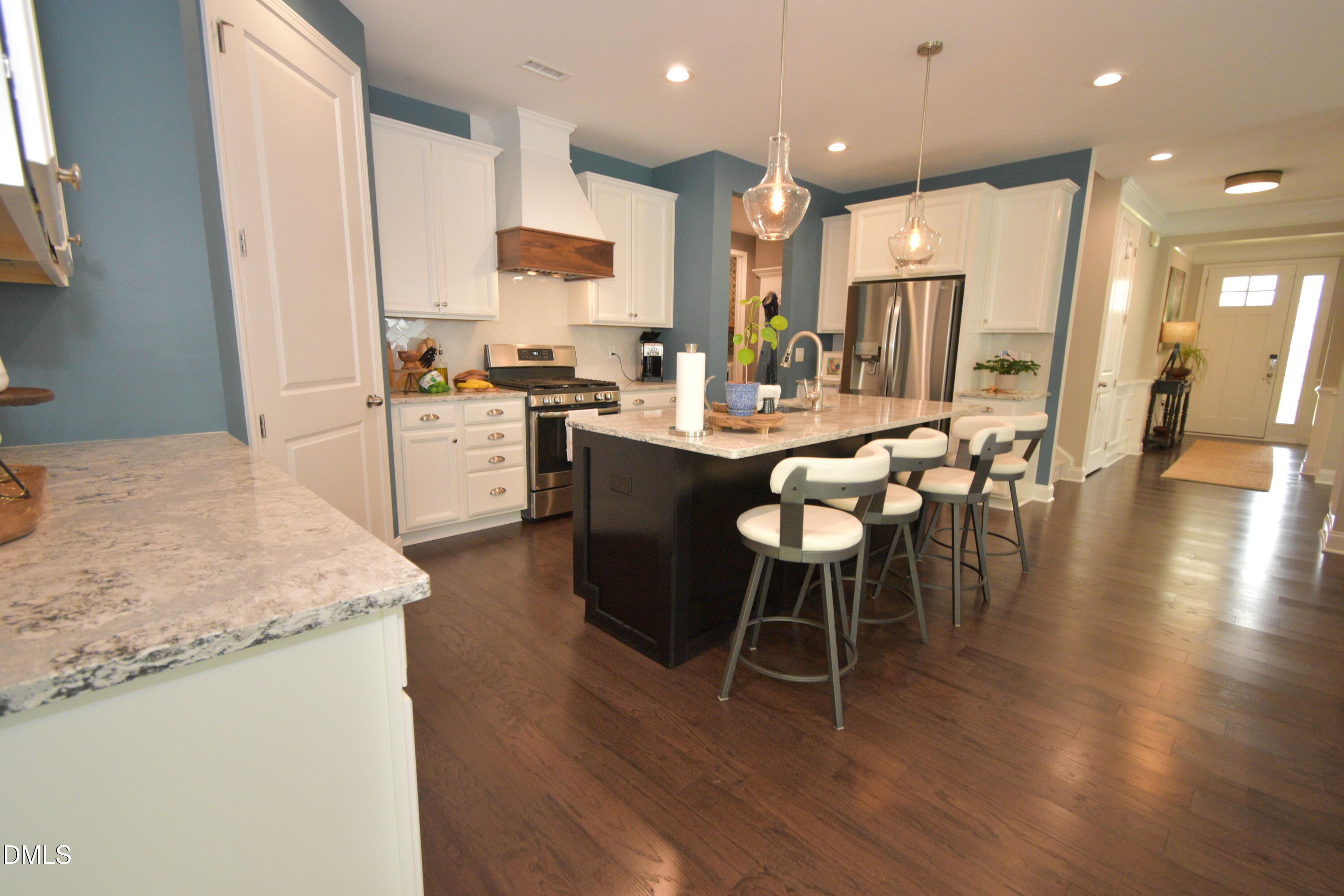 1013 Pondfield Way Property Photo 16