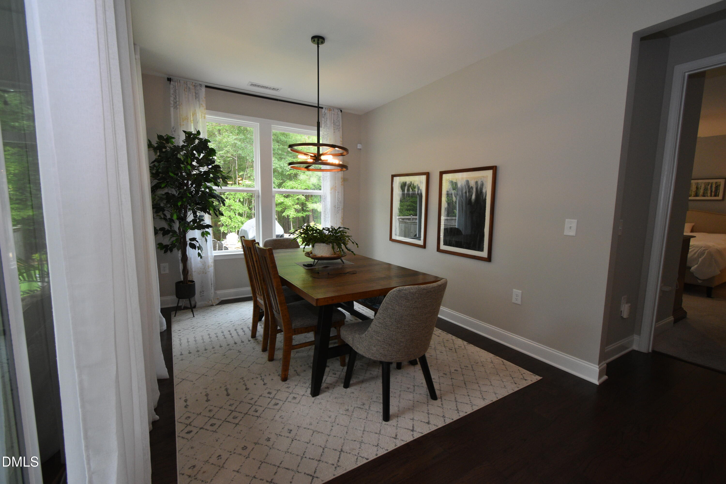 1013 Pondfield Way Property Photo 18
