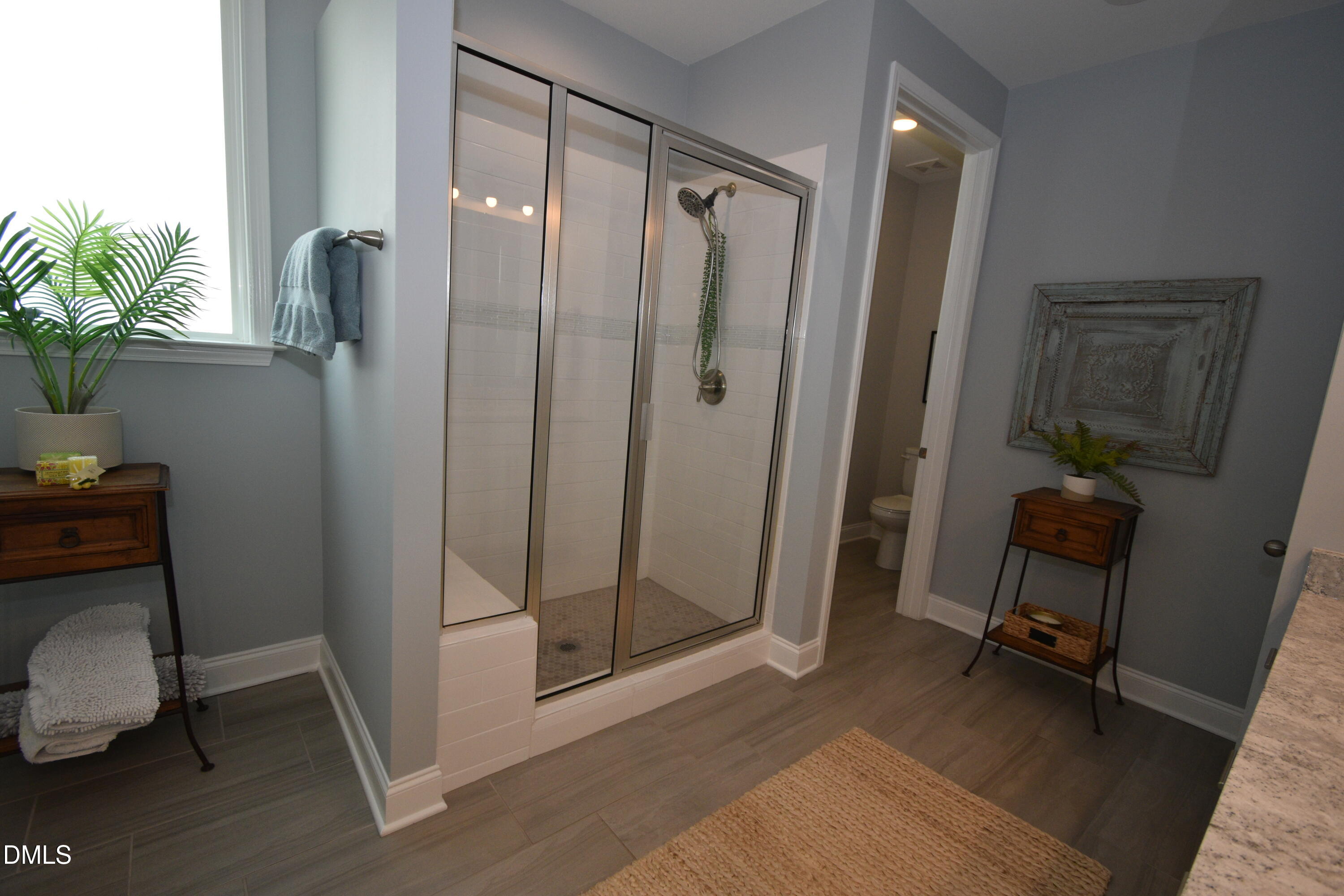 1013 Pondfield Way Property Photo 29