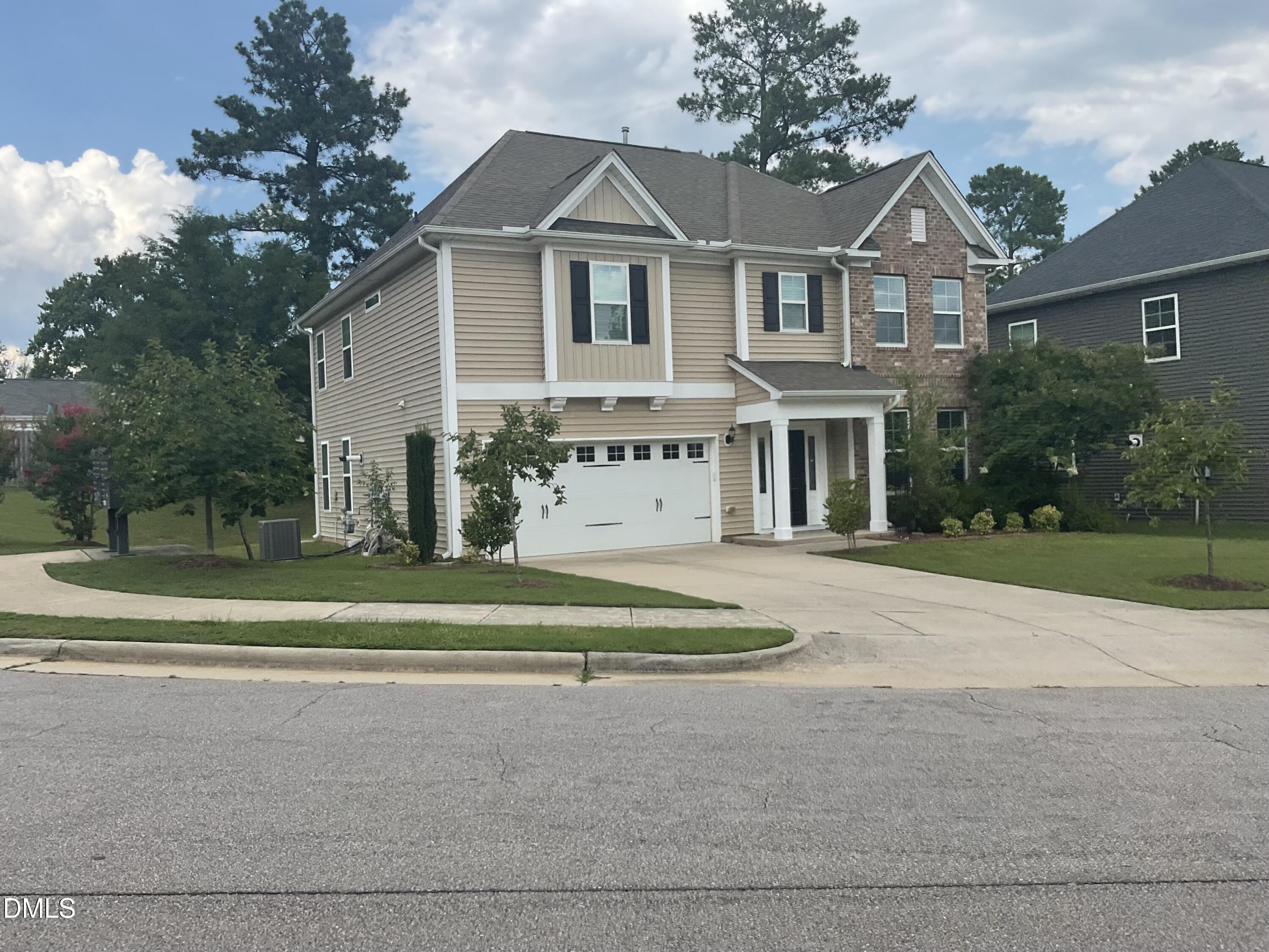 3409 S Beaver Lane Property Photo 4