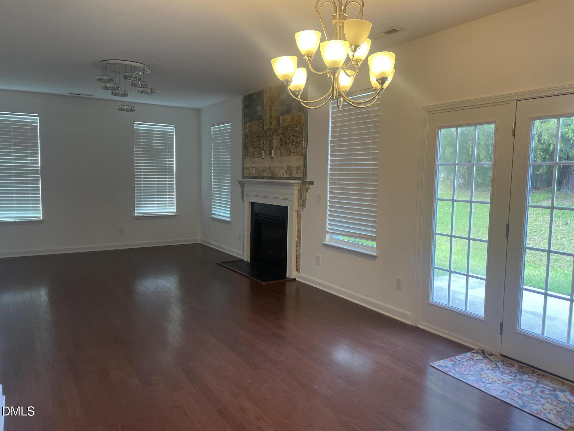 3409 S Beaver Lane Property Photo 14